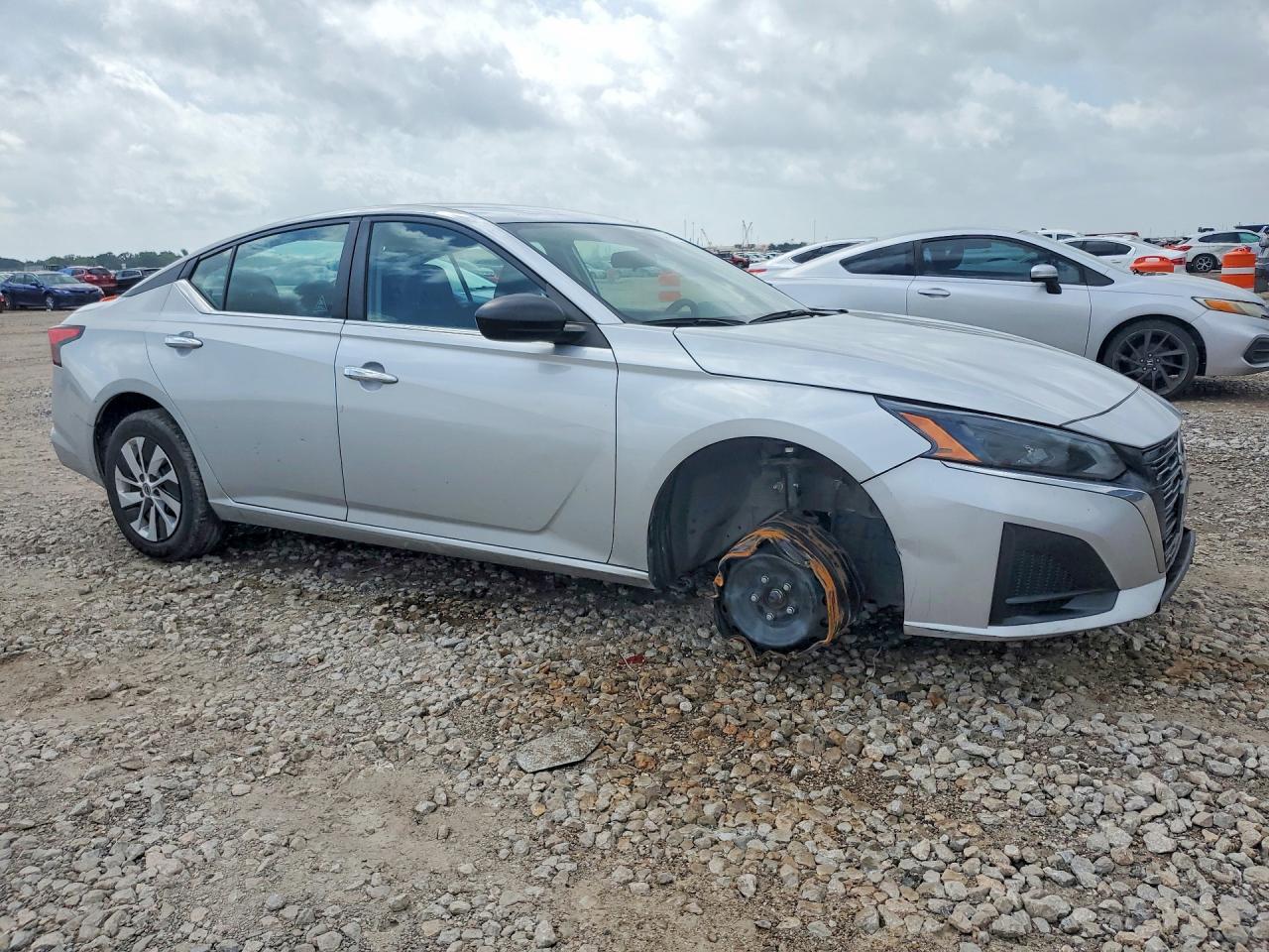 2024 NISSAN ALTIMA S — снимка 4