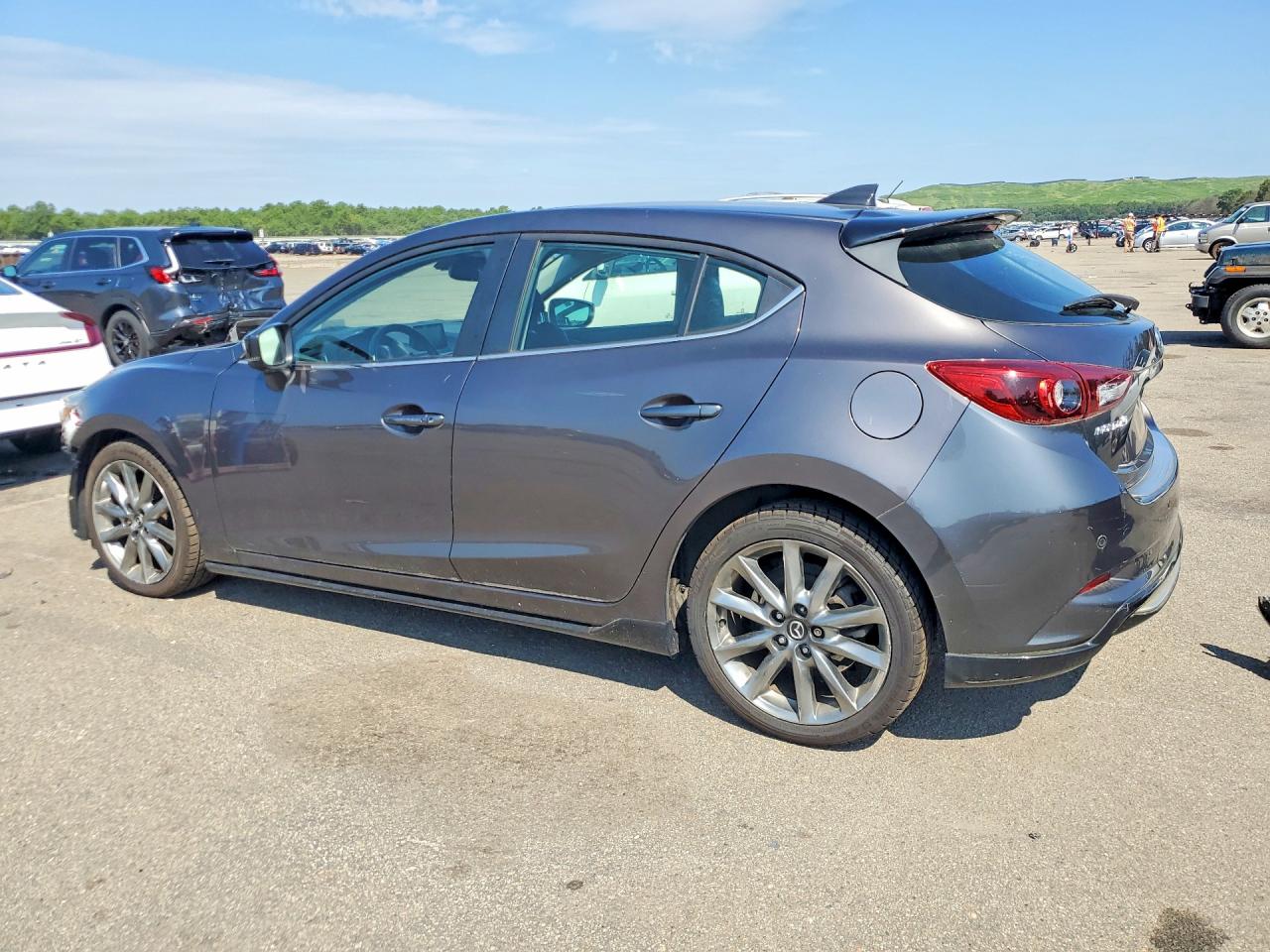 2018 MAZDA 3 GRAND TOURING — снимка 2