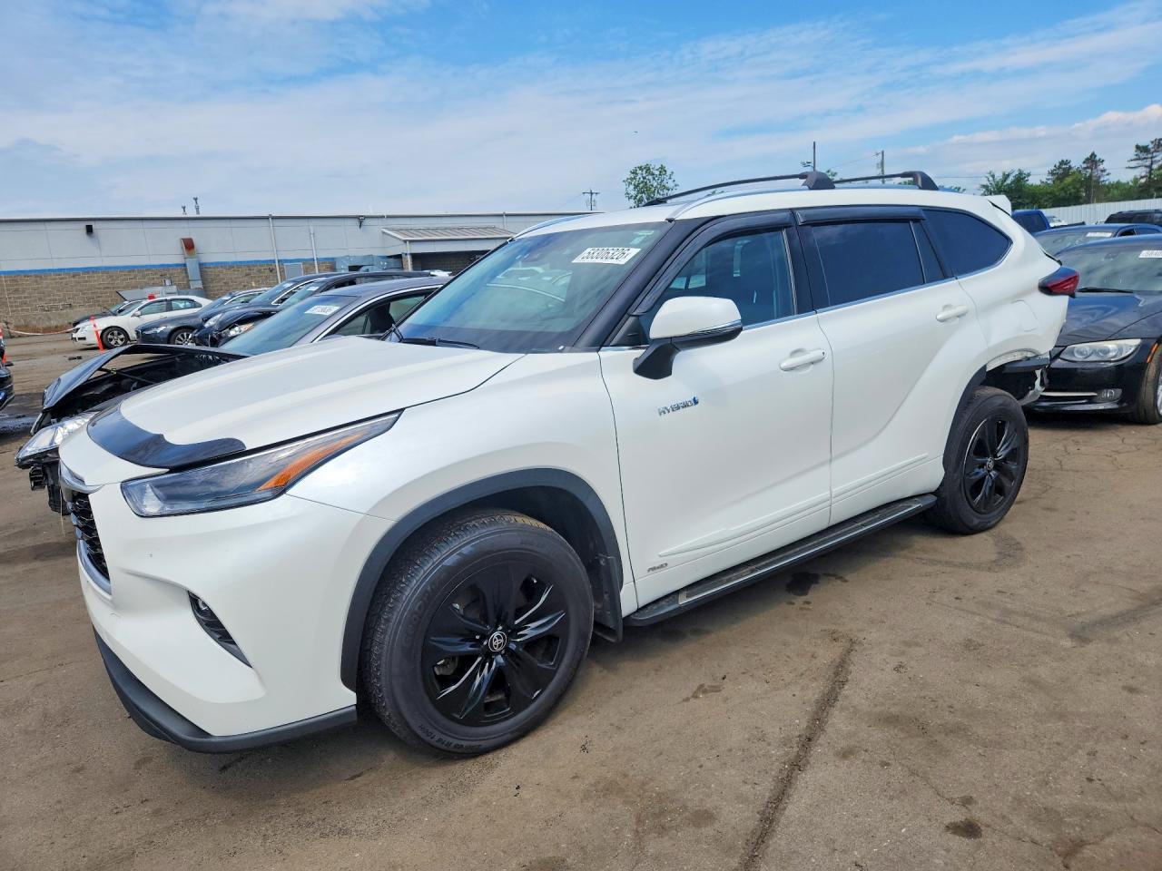 2021 TOYOTA HIGHLANDER HYBRID XLE