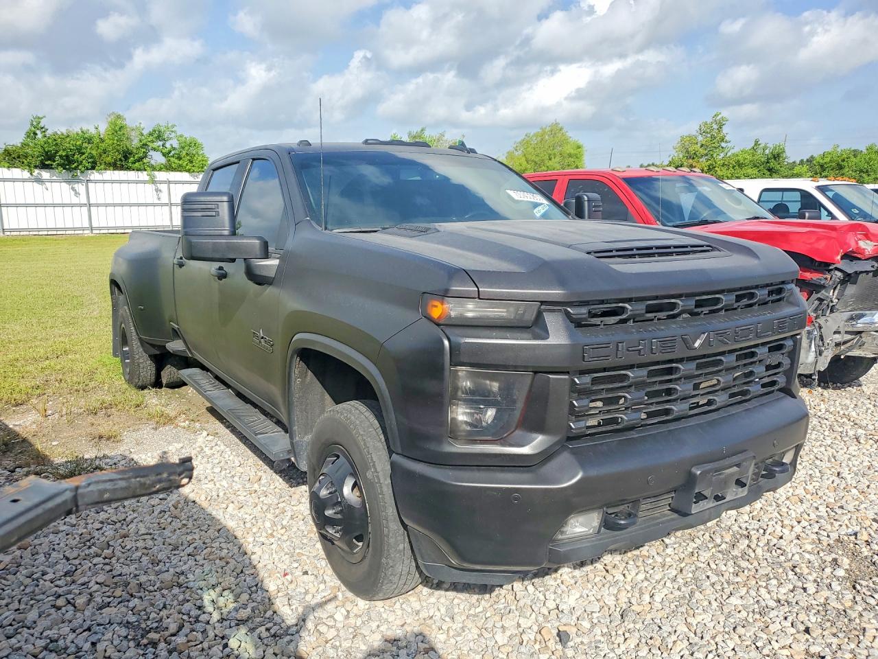2022 CHEVROLET SILVERADO K3500 LT — снимка 4