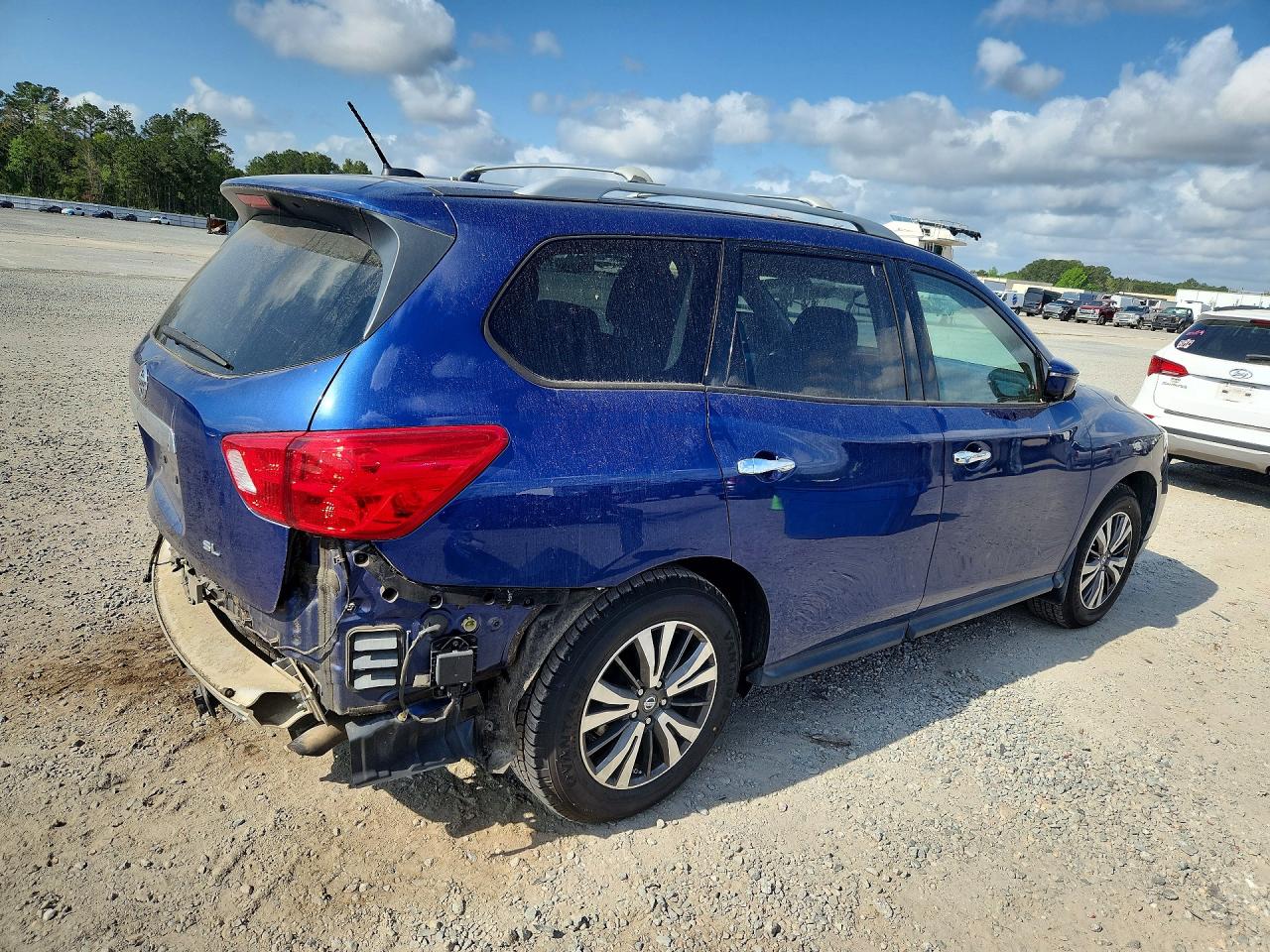 2017 NISSAN PATHFINDER SL — снимка 3