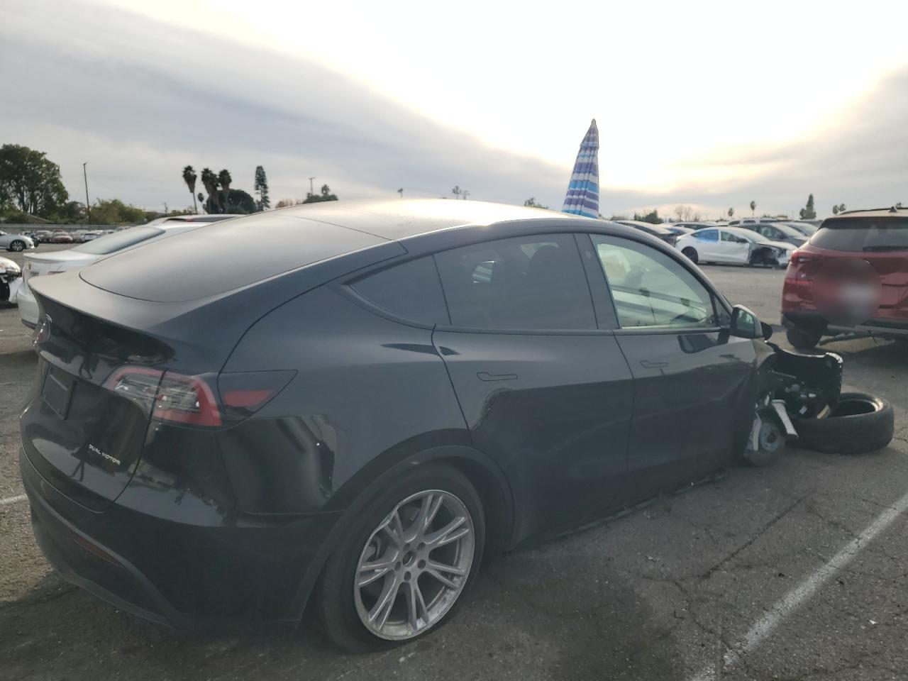 2023 TESLA MODEL Y — снимка 3