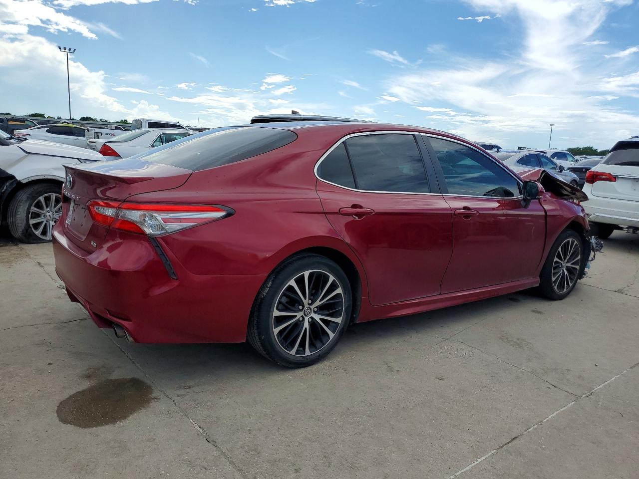 2018 TOYOTA CAMRY SE — снимка 3