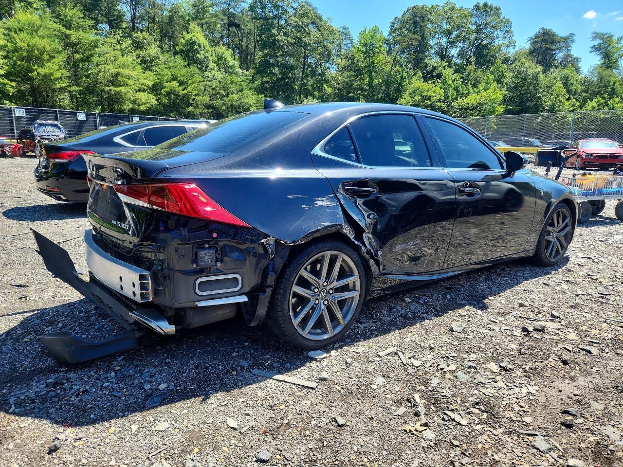 2018 LEXUS IS 300 — снимка 3