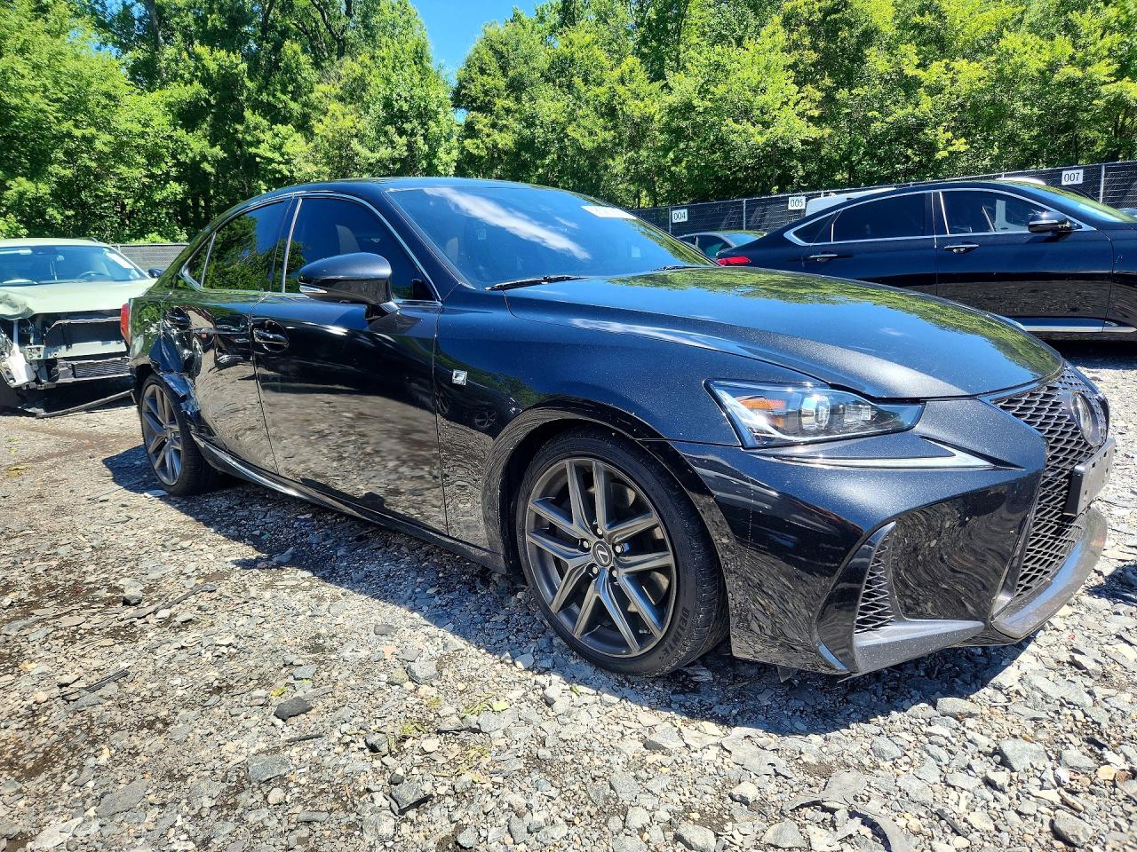 2018 LEXUS IS 300 — снимка 4