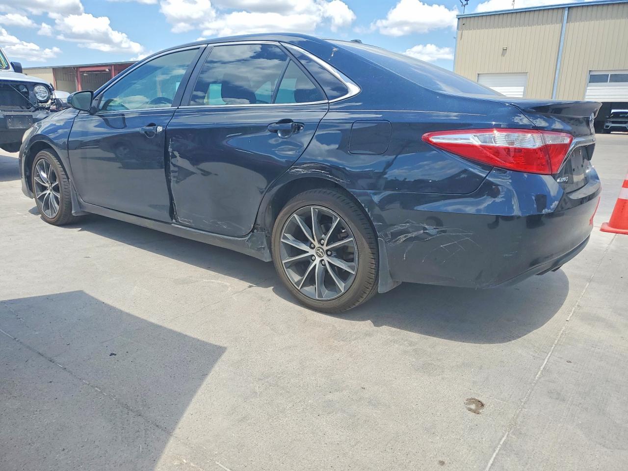 2015 TOYOTA CAMRY XSE — снимка 2