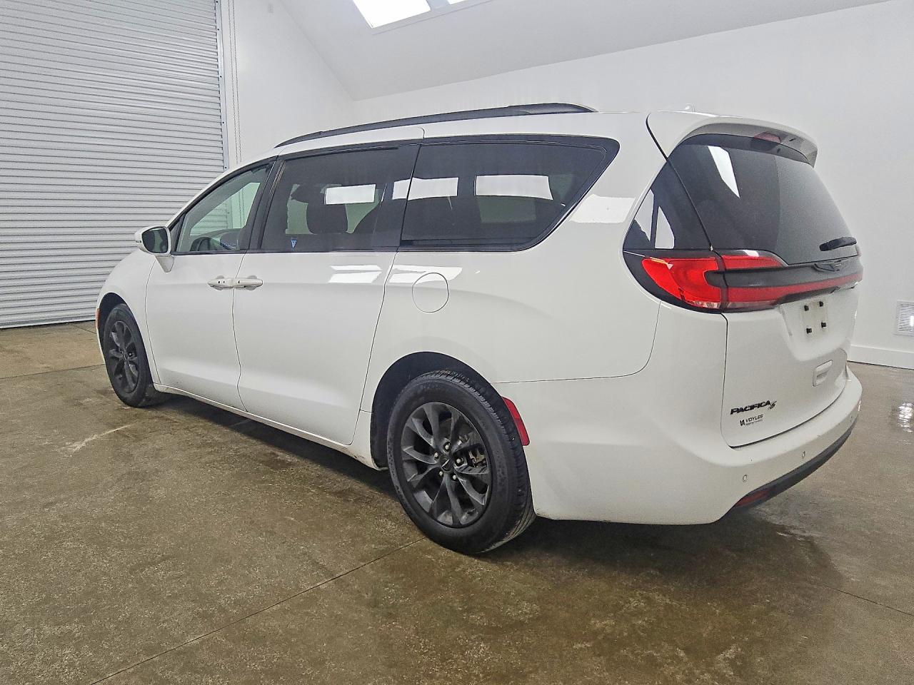 2021 CHRYSLER PACIFICA TOURING — снимка 2