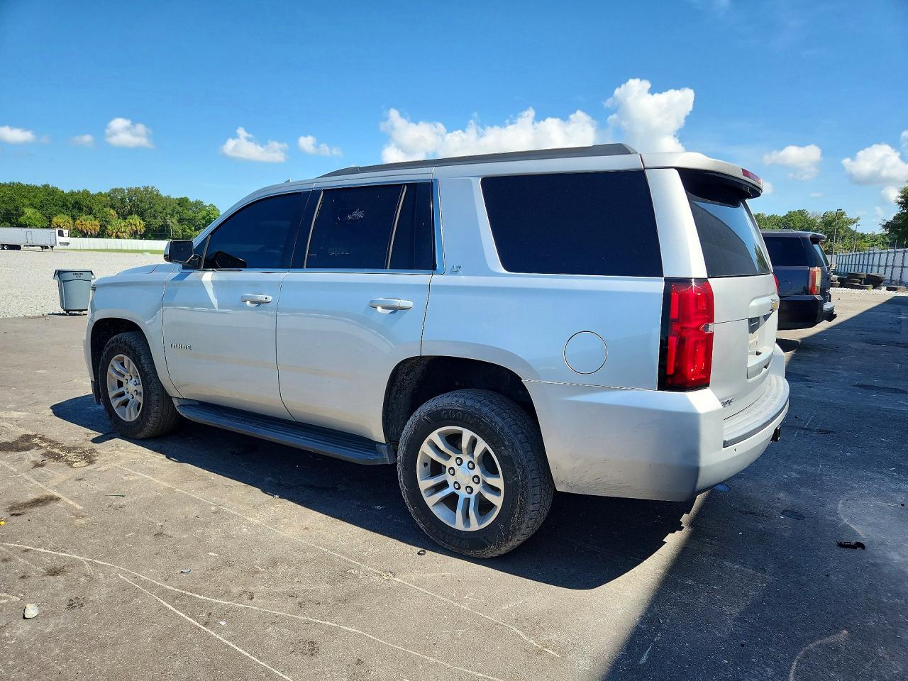 2017 CHEVROLET TAHOE C1500 LT — снимка 2