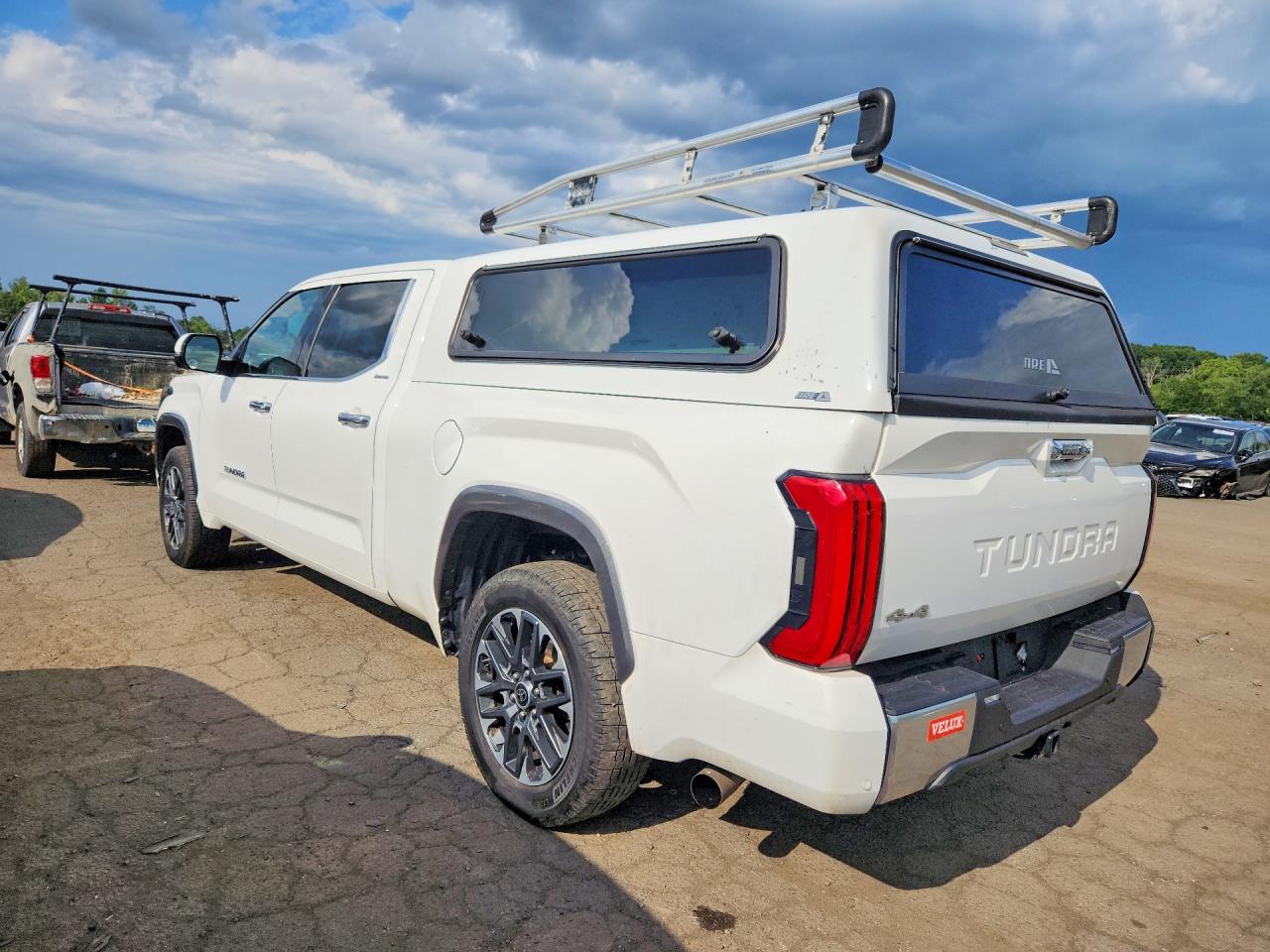 2022 TOYOTA TUNDRA CREWMAX LIMITED — снимка 2