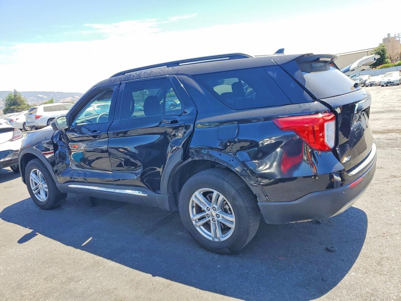 2023 FORD EXPLORER XLT — снимка 2