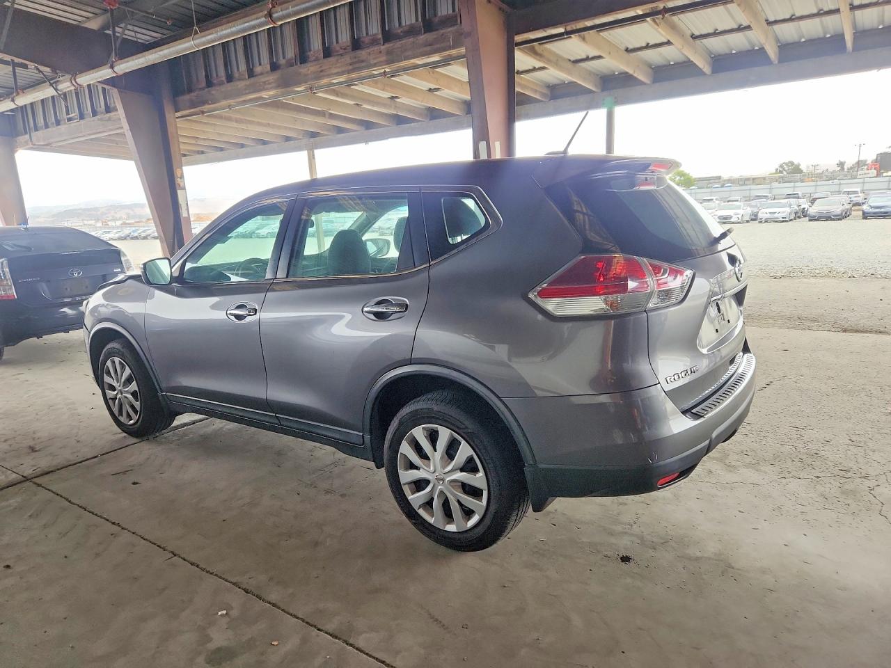 2015 NISSAN ROGUE S — снимка 2