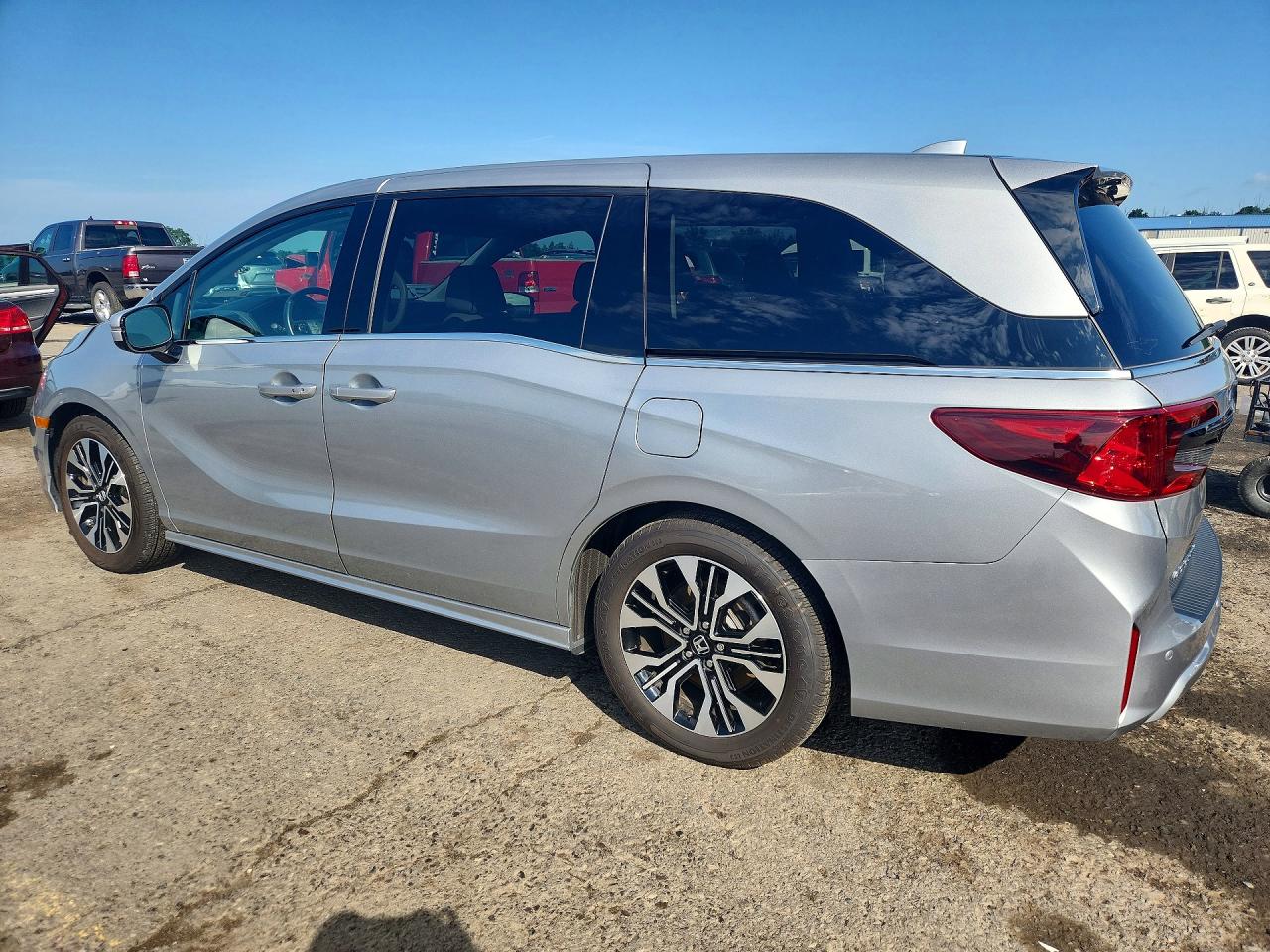 2025 HONDA ODYSSEY ELITE — снимка 2