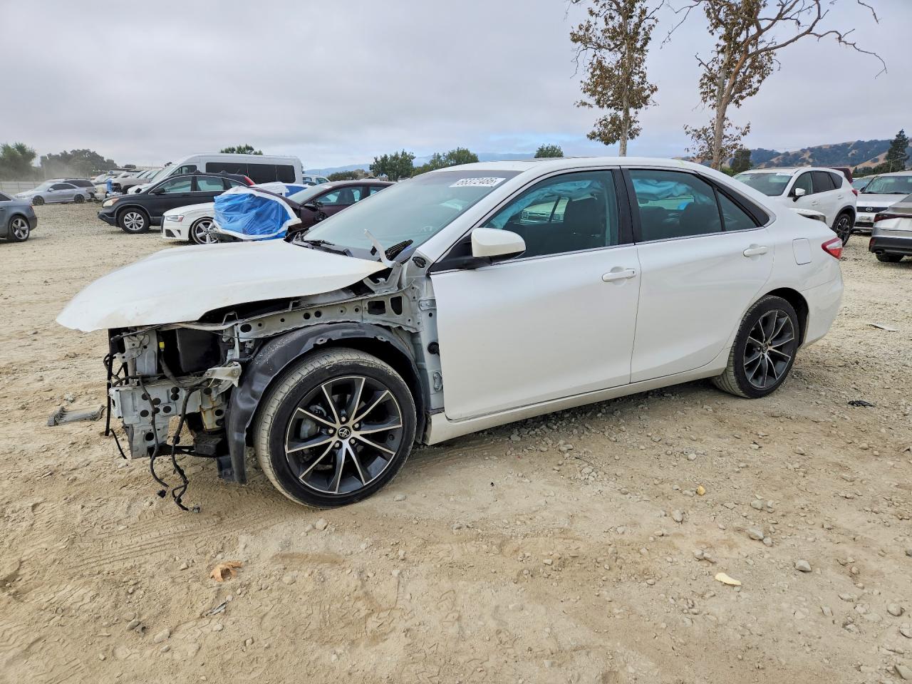 2016 TOYOTA CAMRY XSE