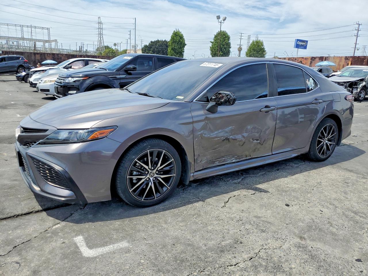 2021 TOYOTA CAMRY SE