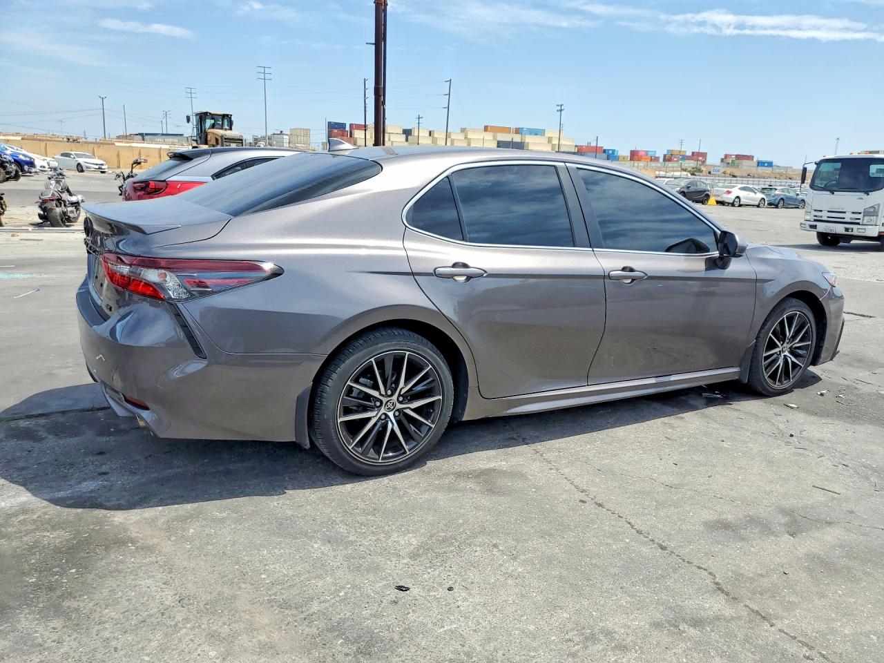 2021 TOYOTA CAMRY SE — снимка 3