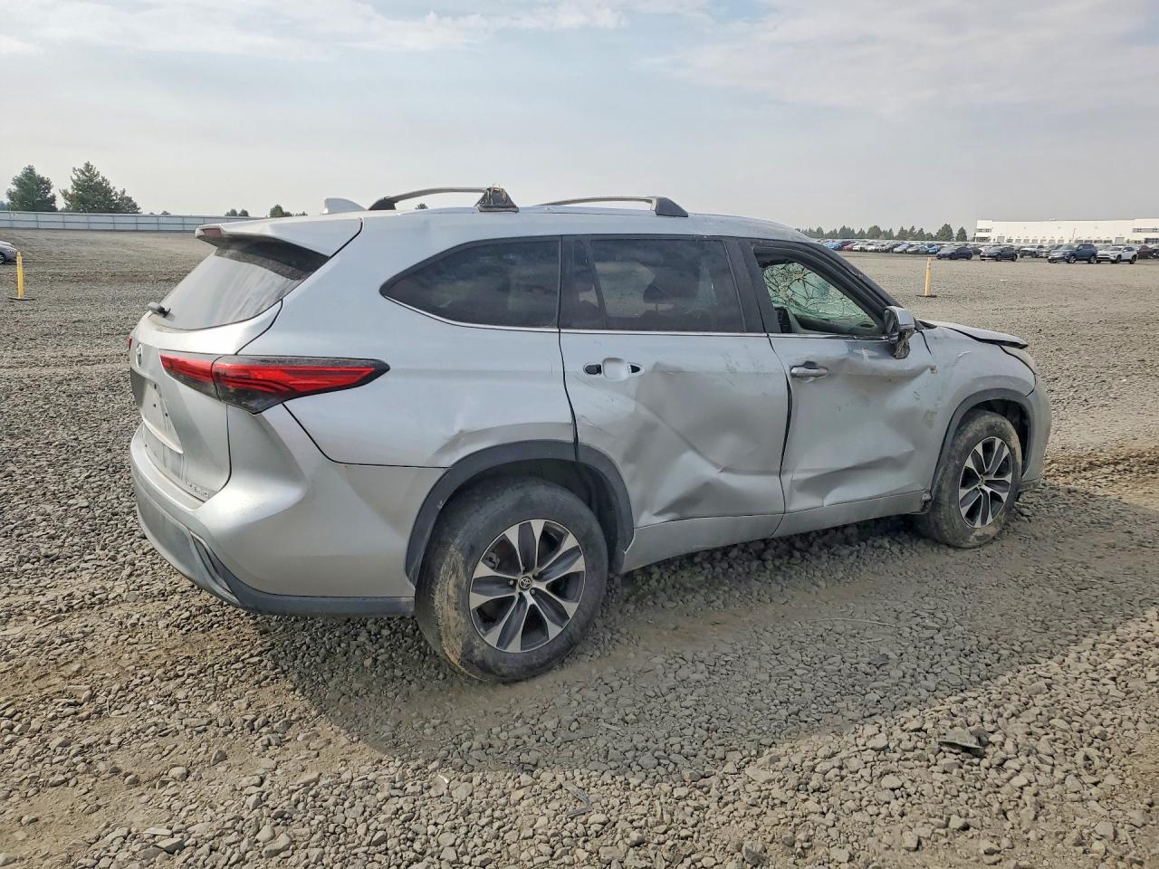 2020 TOYOTA HIGHLANDER XLE — снимка 3