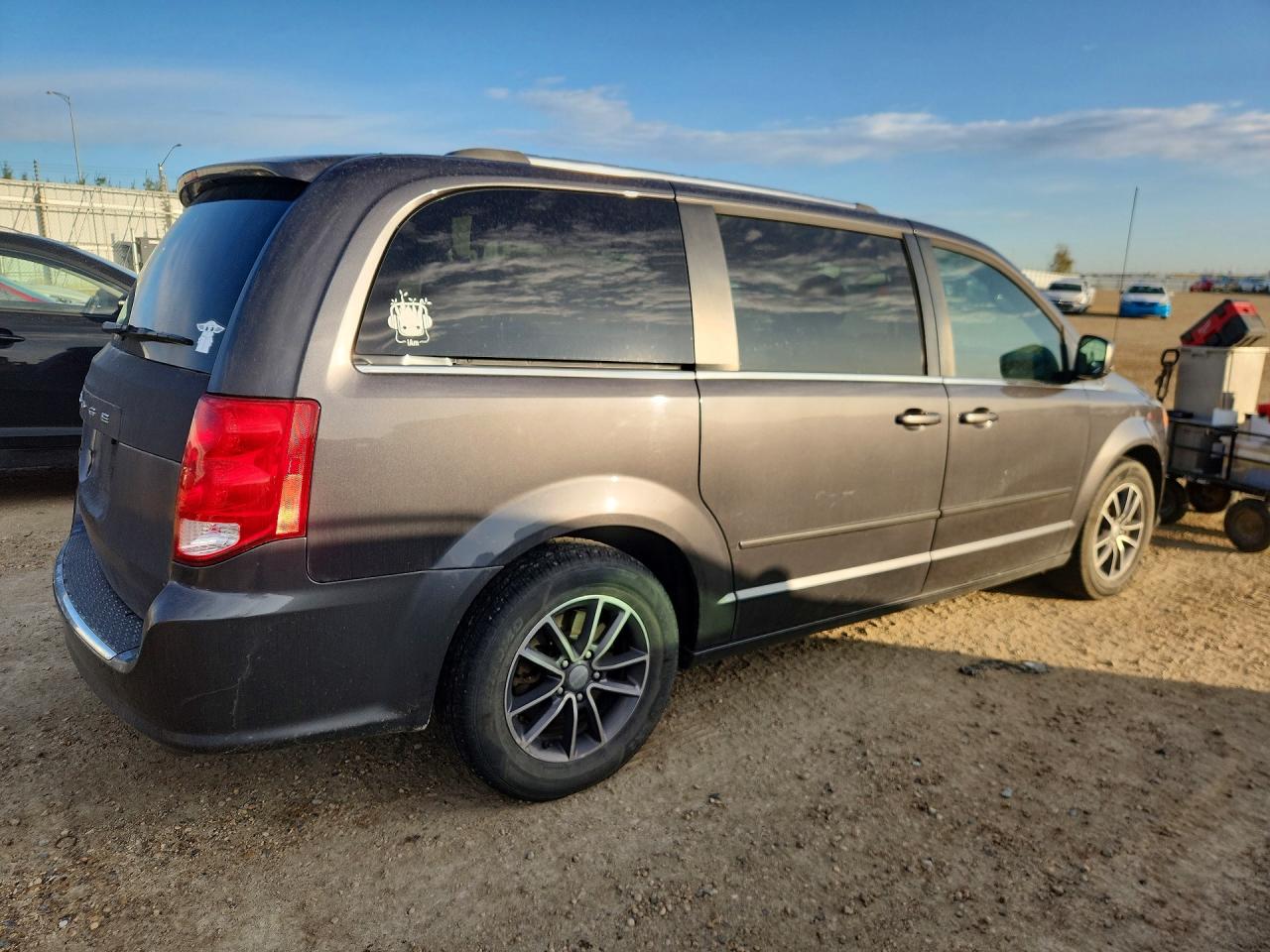 2017 DODGE GRAND CARAVAN SE — снимка 3