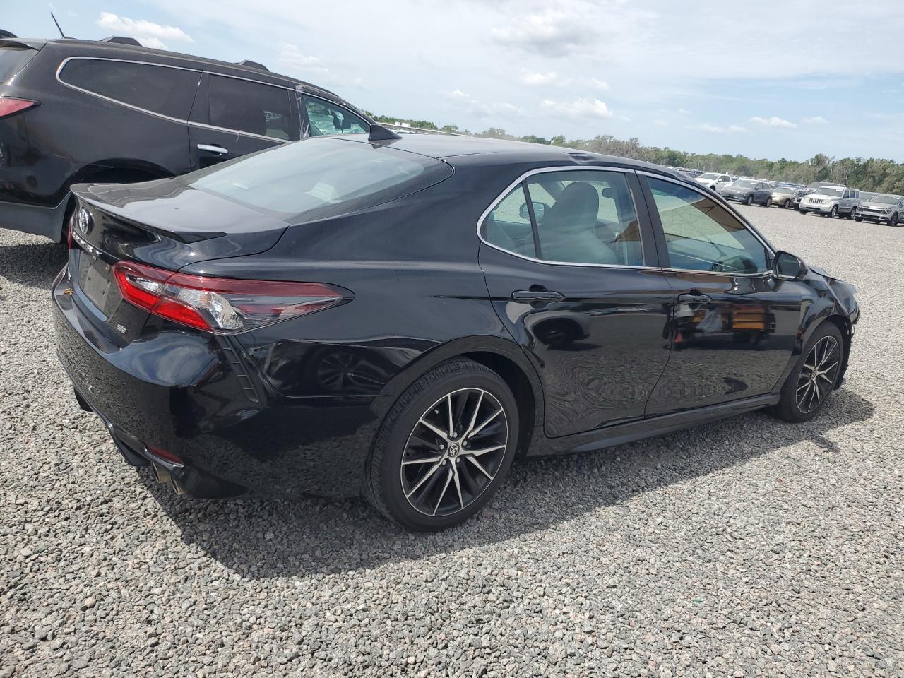 2021 TOYOTA CAMRY SE — снимка 3