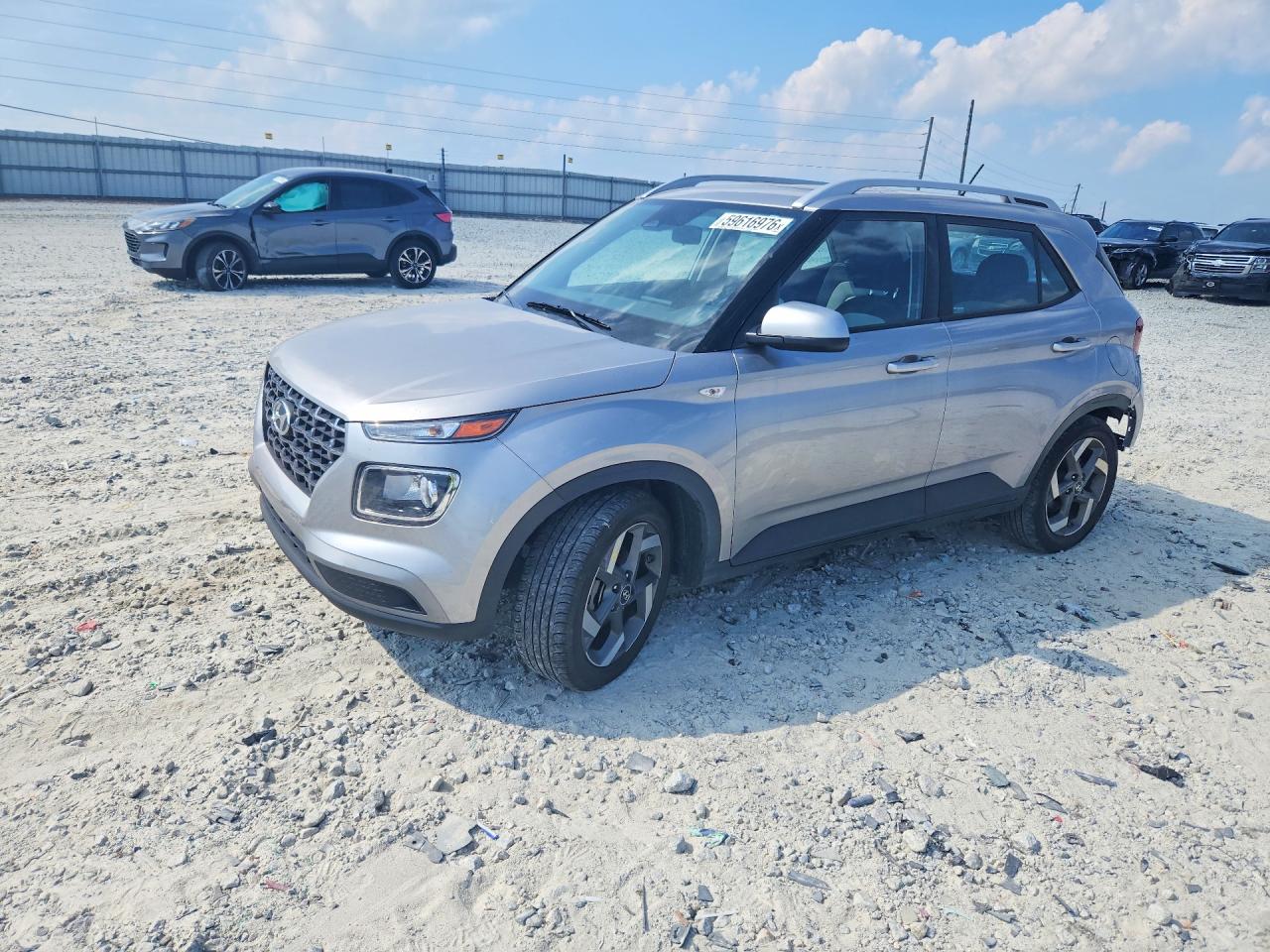 2023 HYUNDAI VENUE SEL