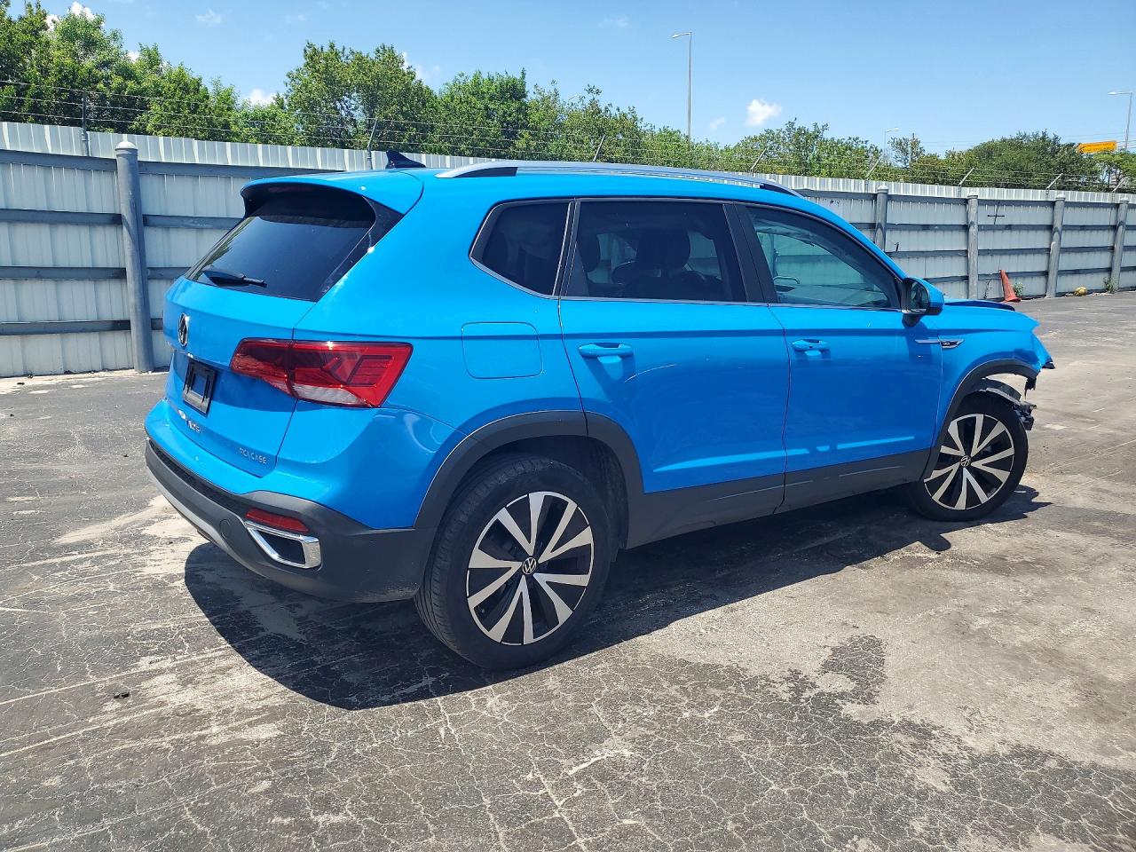 2023 VOLKSWAGEN TAOS SE — снимка 3