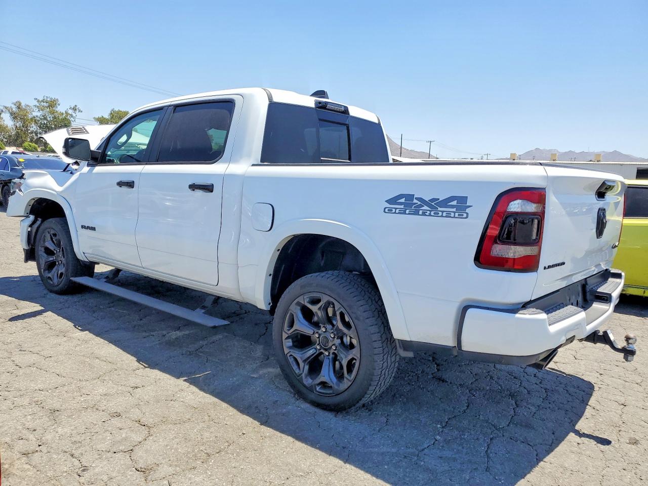2024 RAM 1500 LIMITED — снимка 2