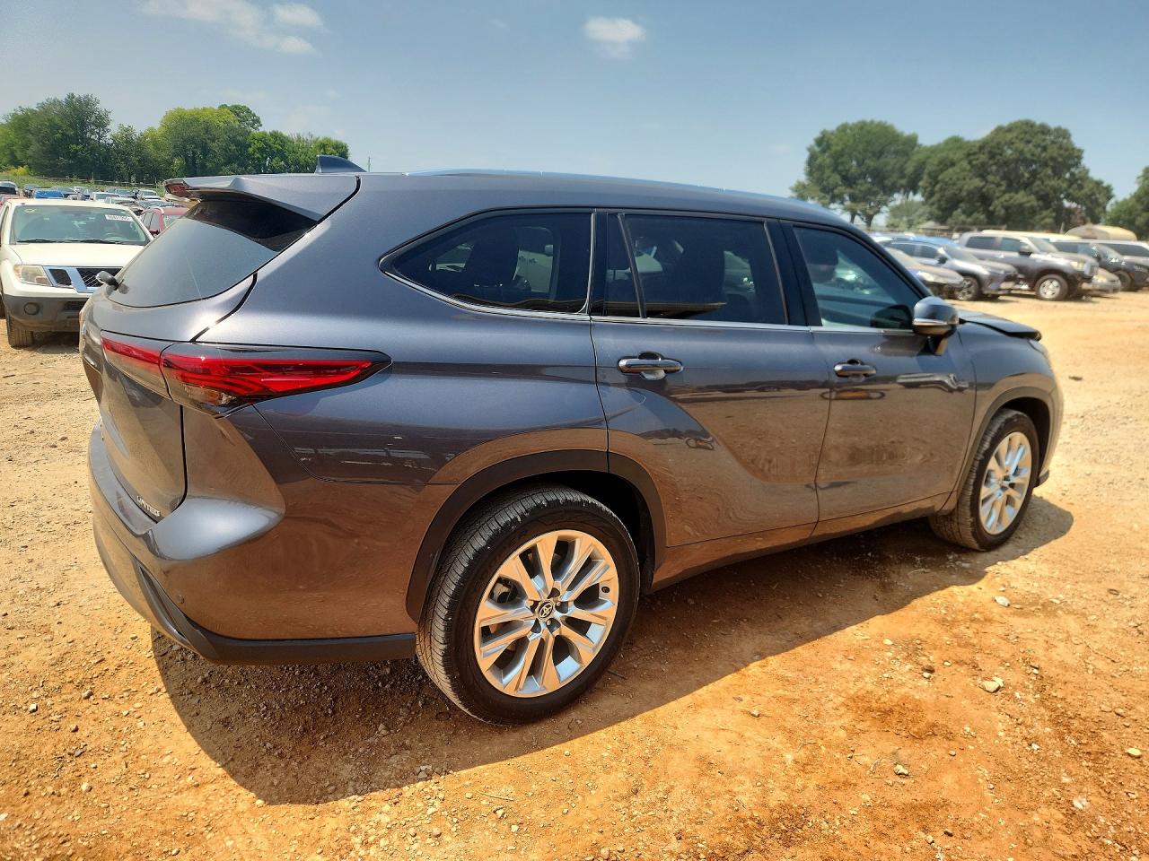 2021 TOYOTA HIGHLANDER LIMITED — снимка 3