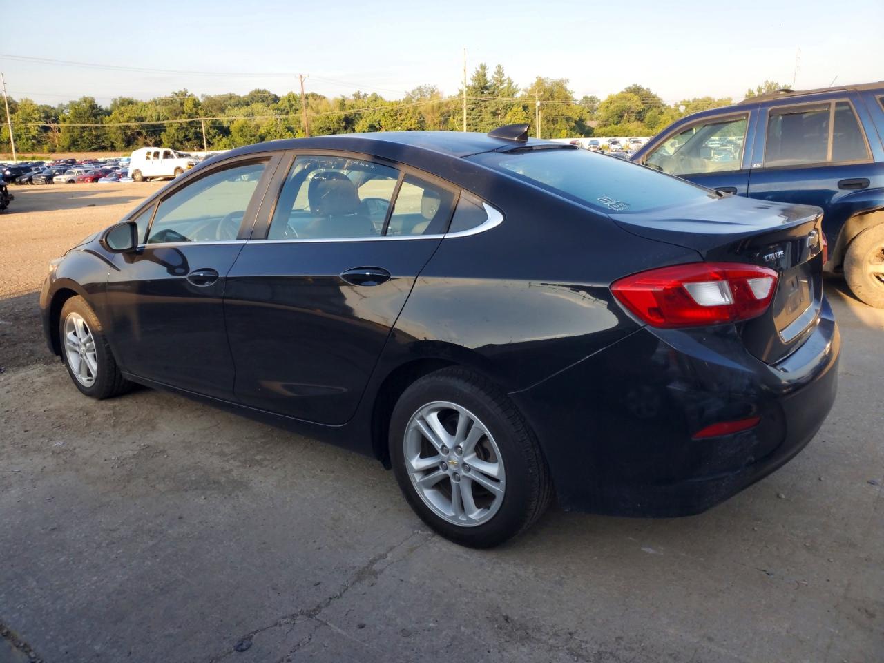 2017 CHEVROLET CRUZE LT — снимка 2