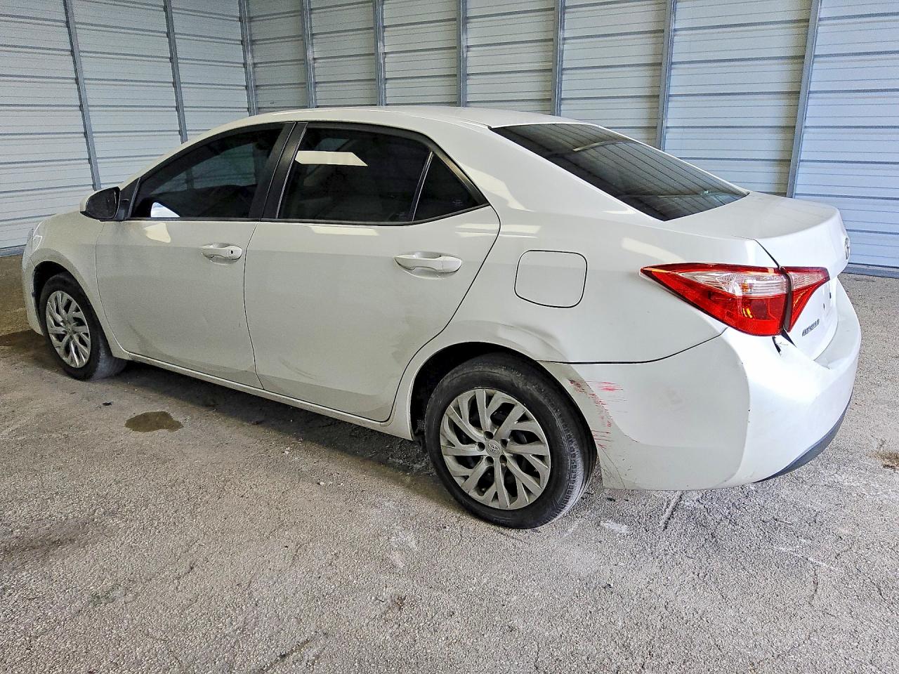 2018 TOYOTA COROLLA LE — снимка 2