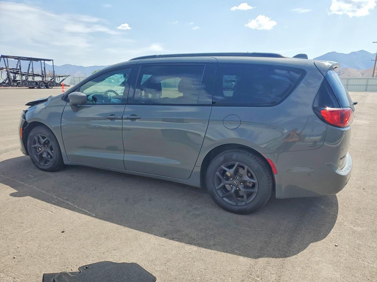 2020 CHRYSLER PACIFICA TOURING L PLUS — снимка 2