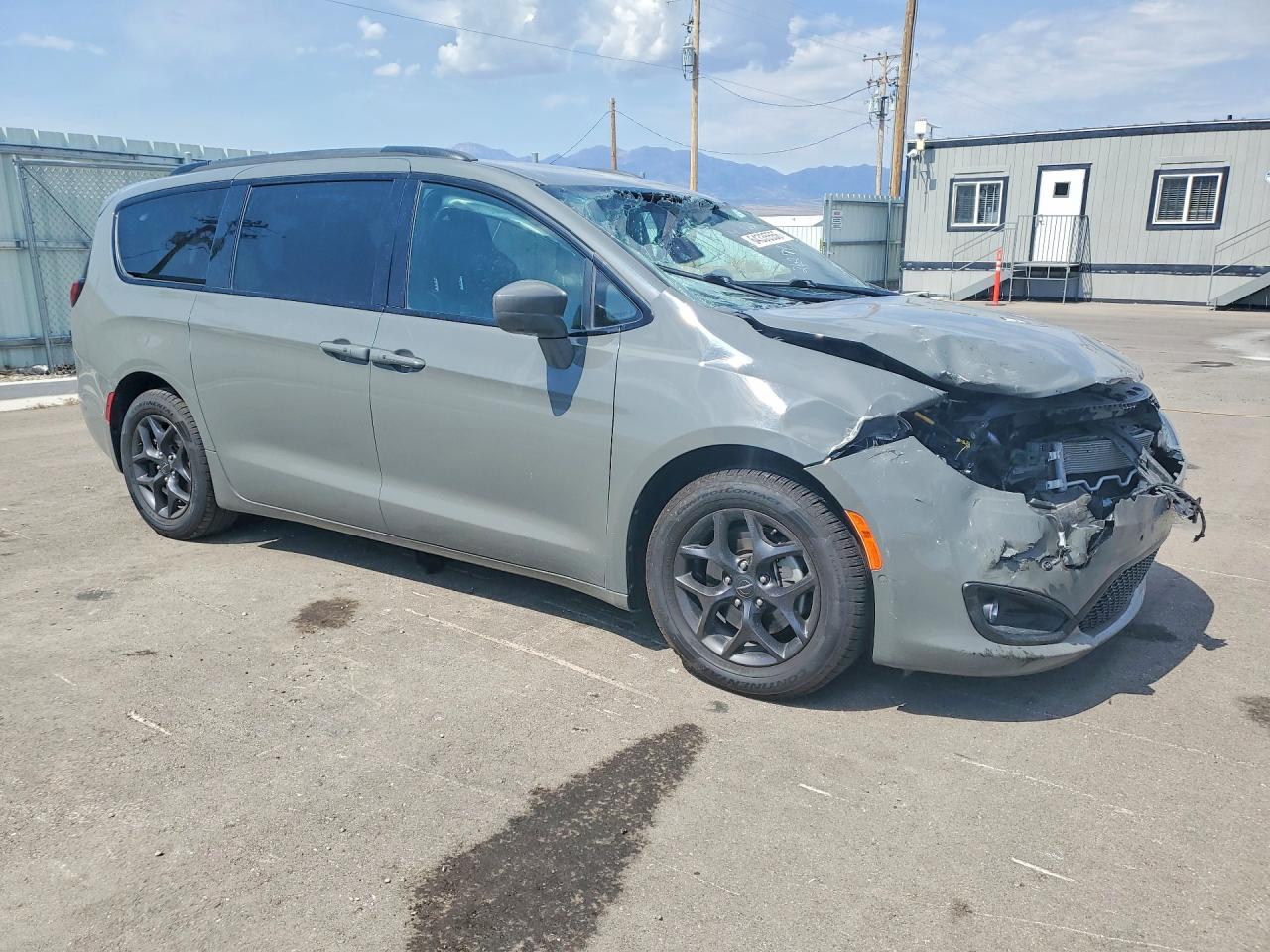 2020 CHRYSLER PACIFICA TOURING L PLUS — снимка 4