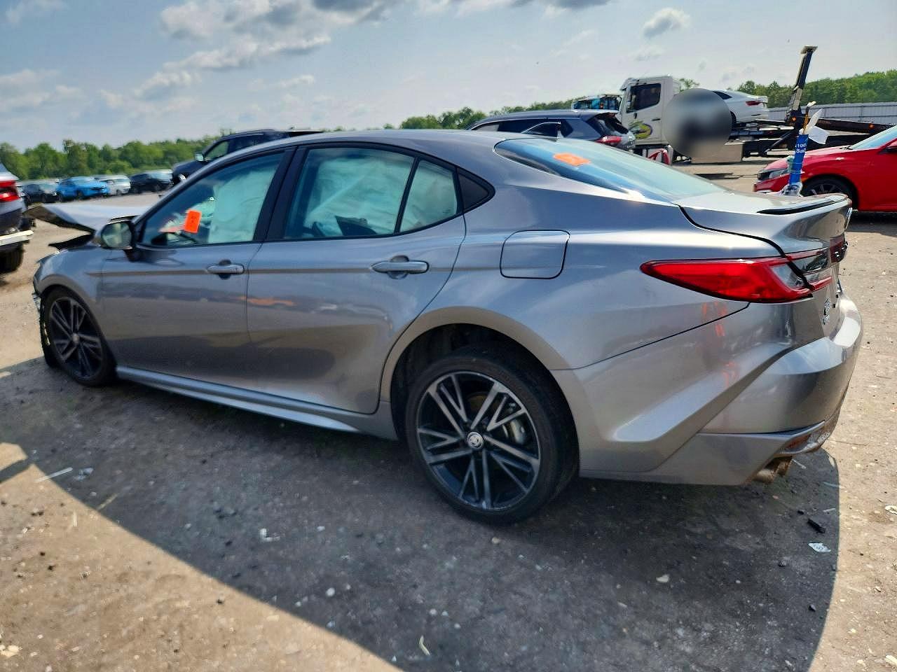 2025 TOYOTA CAMRY XSE — снимка 2