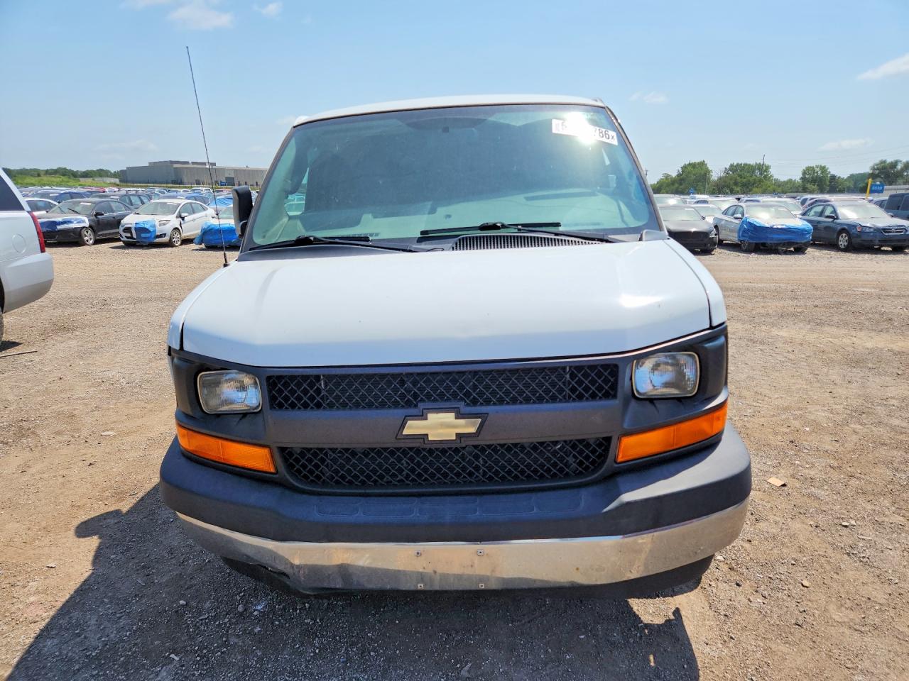 2017 CHEVROLET EXPRESS 3500 — снимка 5