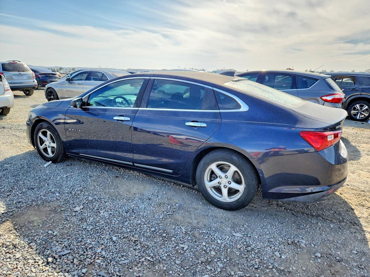 2017 CHEVROLET MALIBU LS — снимка 2