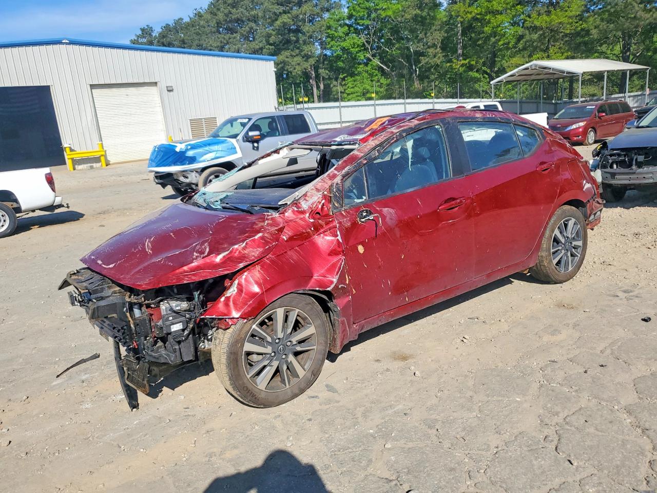 2024 NISSAN VERSA SV