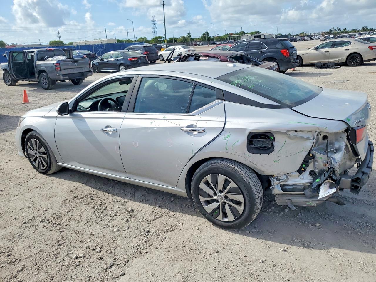 2019 NISSAN ALTIMA S — снимка 2