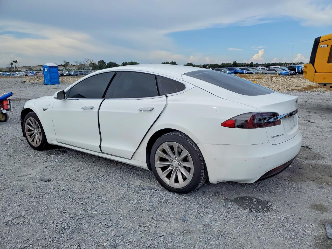 2016 TESLA MODEL S — снимка 2