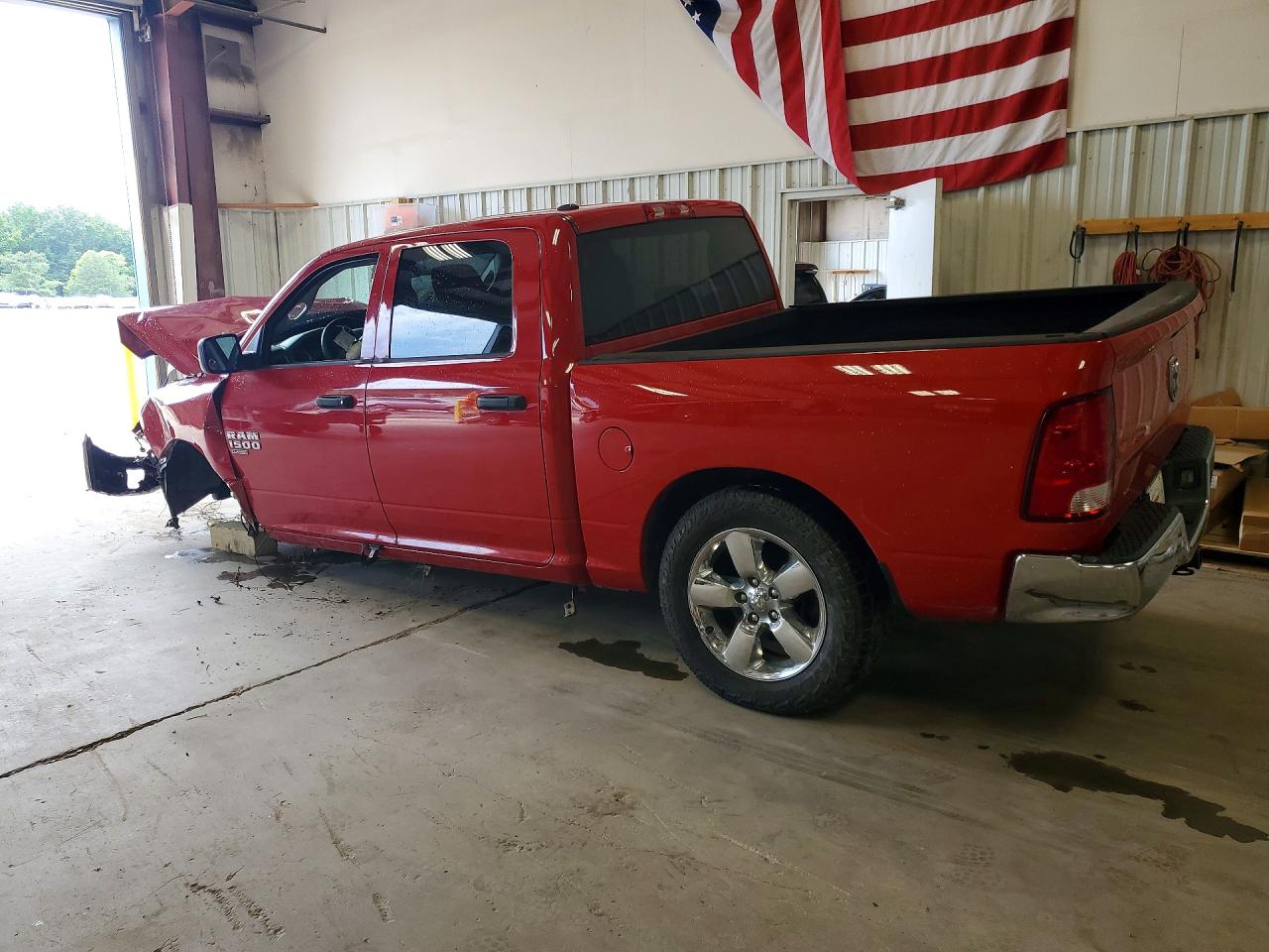 2019 RAM 1500 CLASSIC TRADESMAN — снимка 2