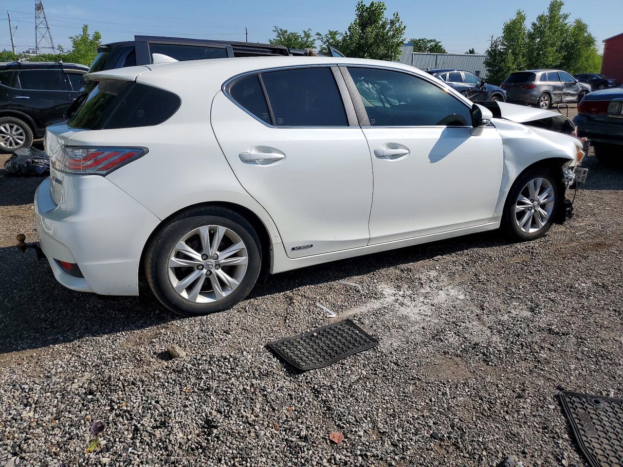 2014 LEXUS CT 200 — снимка 3