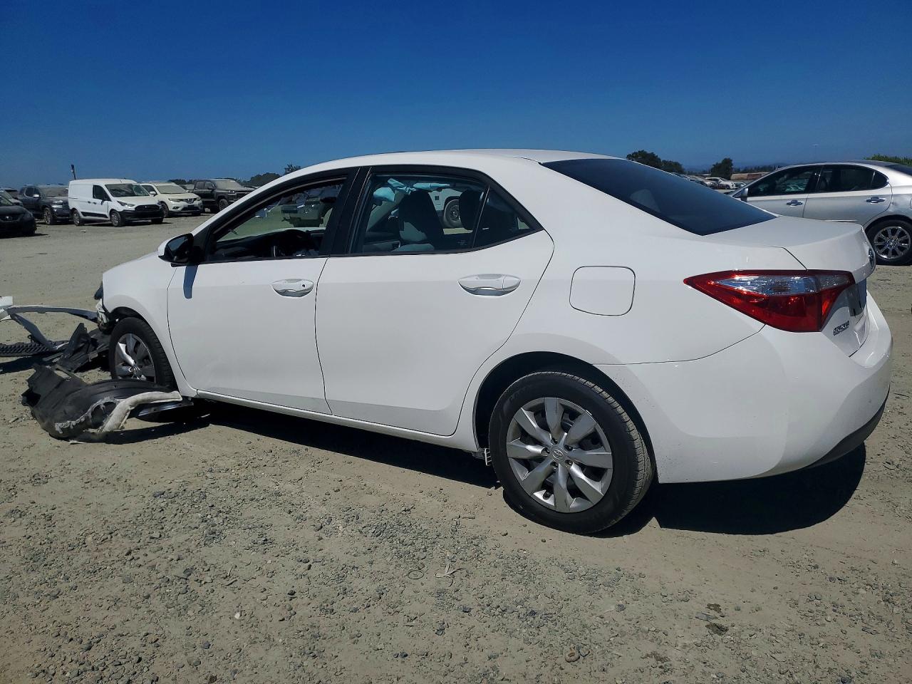 2015 TOYOTA COROLLA LE — снимка 2