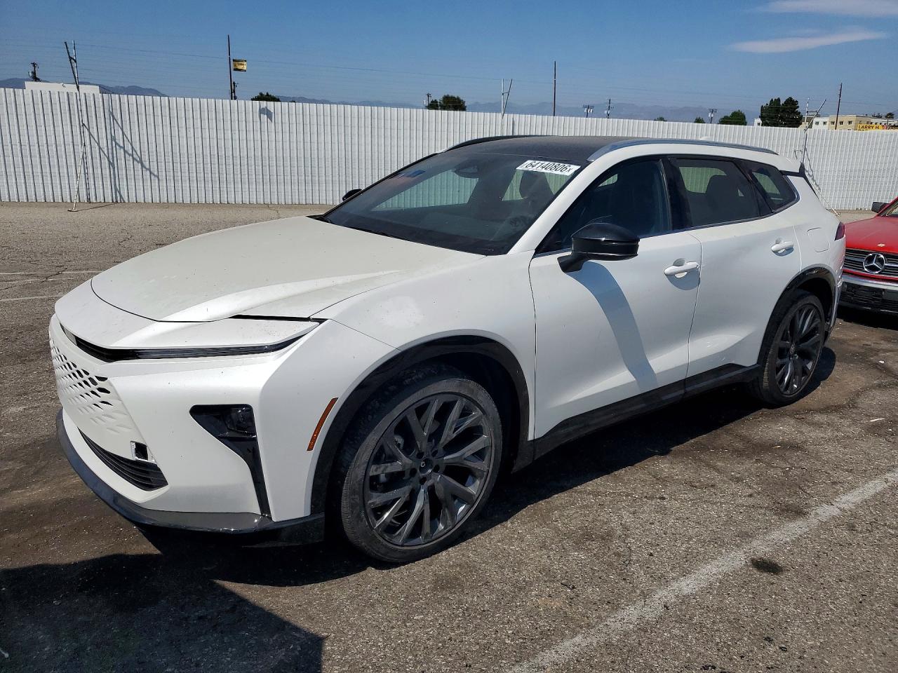 2025 TOYOTA CROWN SIGNIA LIMITED