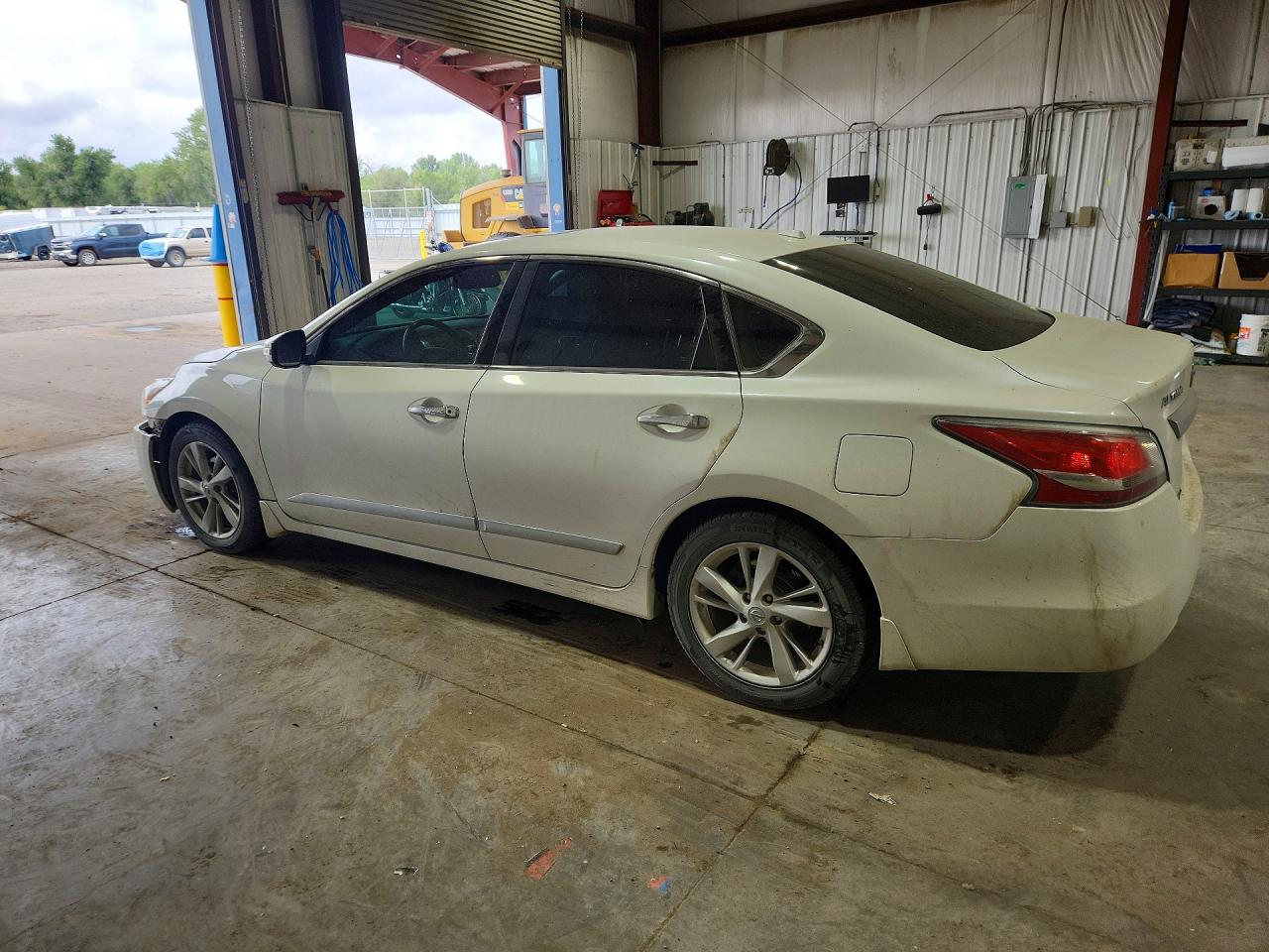 2015 NISSAN ALTIMA 2.5 SV — снимка 2