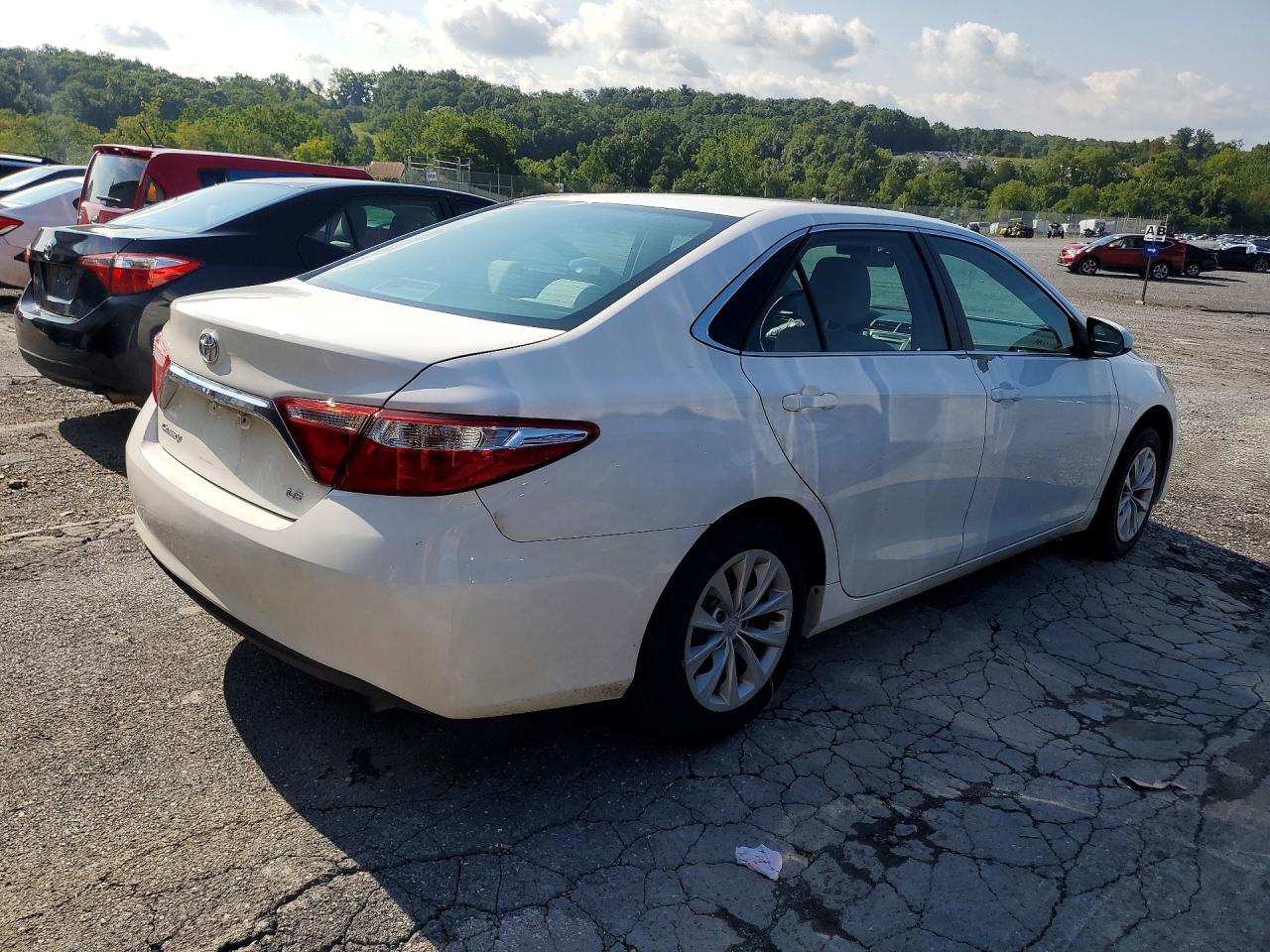 2016 TOYOTA CAMRY LE — снимка 3