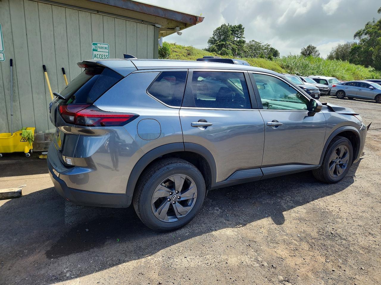 2026 NISSAN ROGUE SV — photo 3