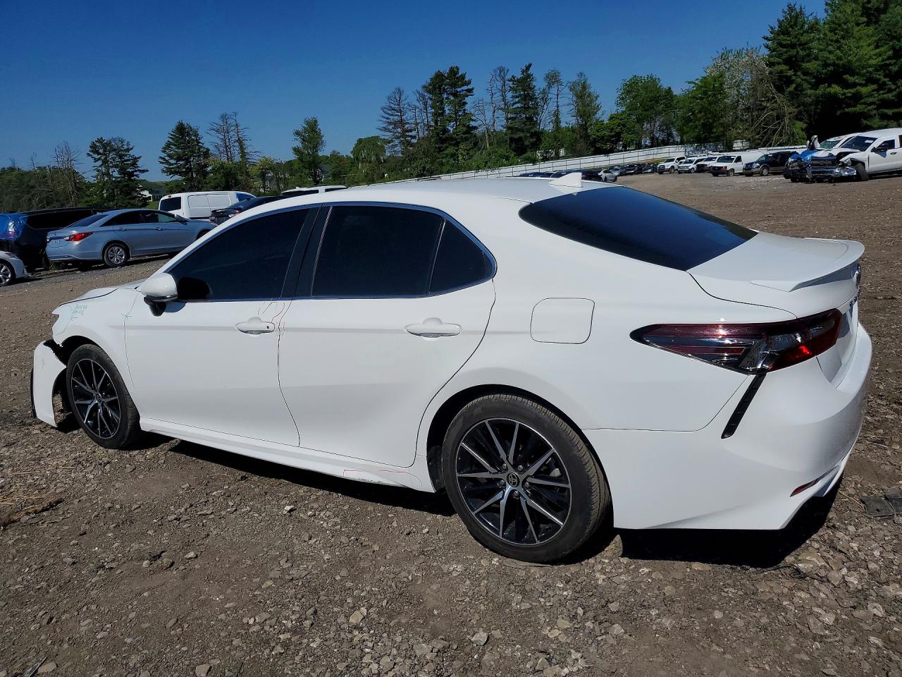 2021 TOYOTA CAMRY SE — снимка 2