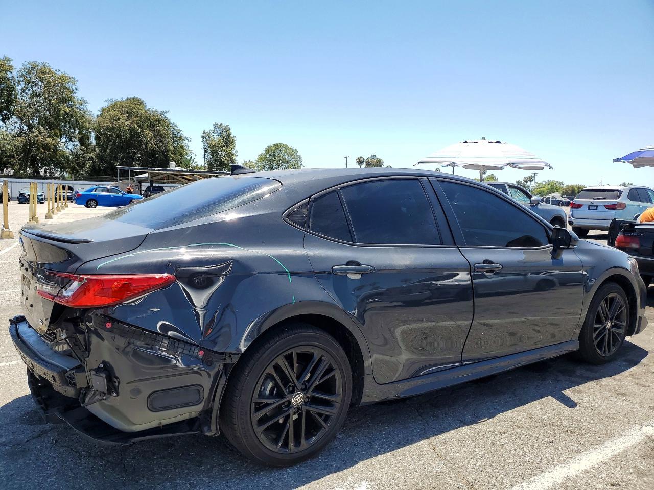 2025 TOYOTA CAMRY SE — снимка 3