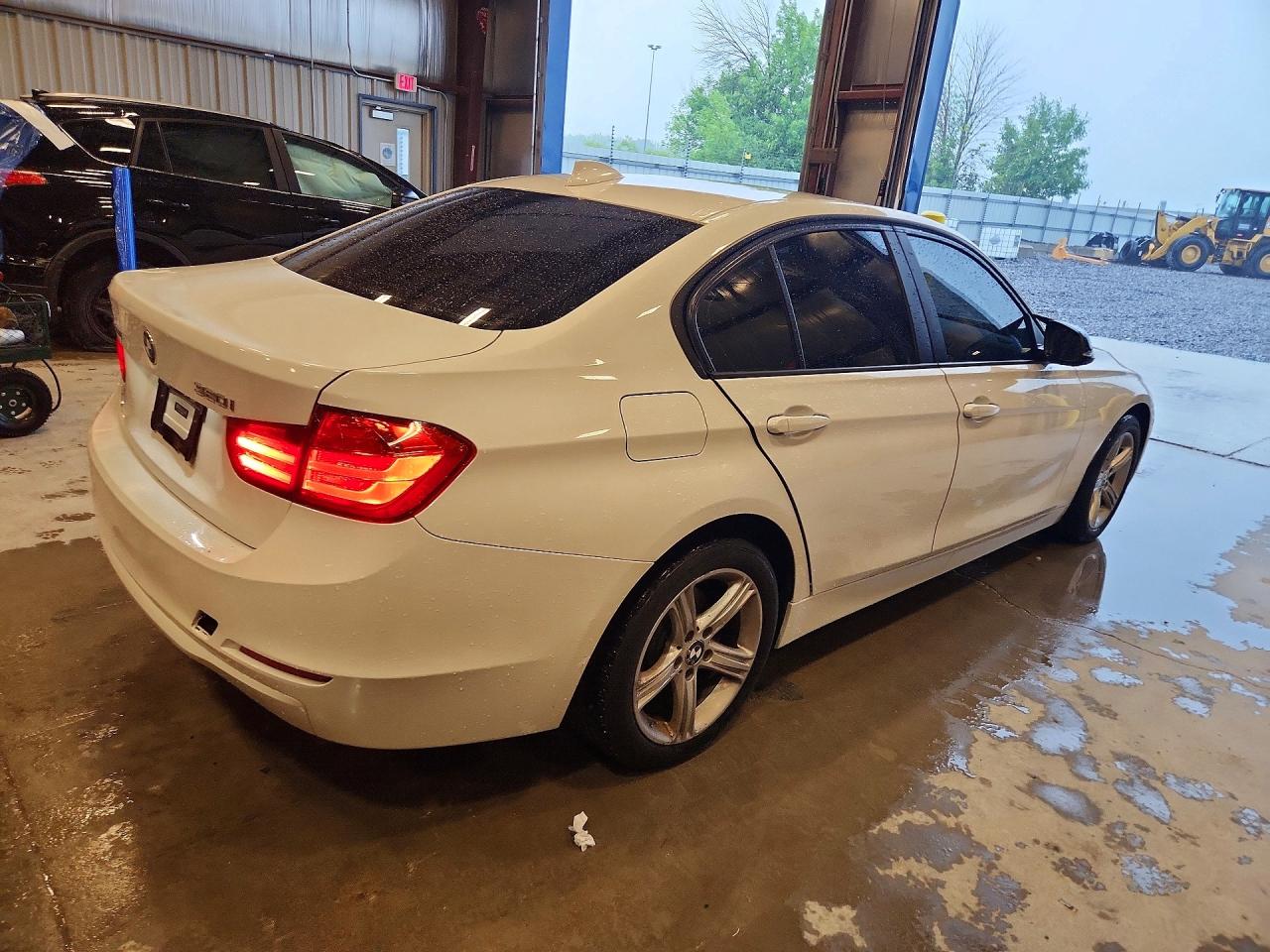 2015 BMW 320 I XDRIVE — снимка 3