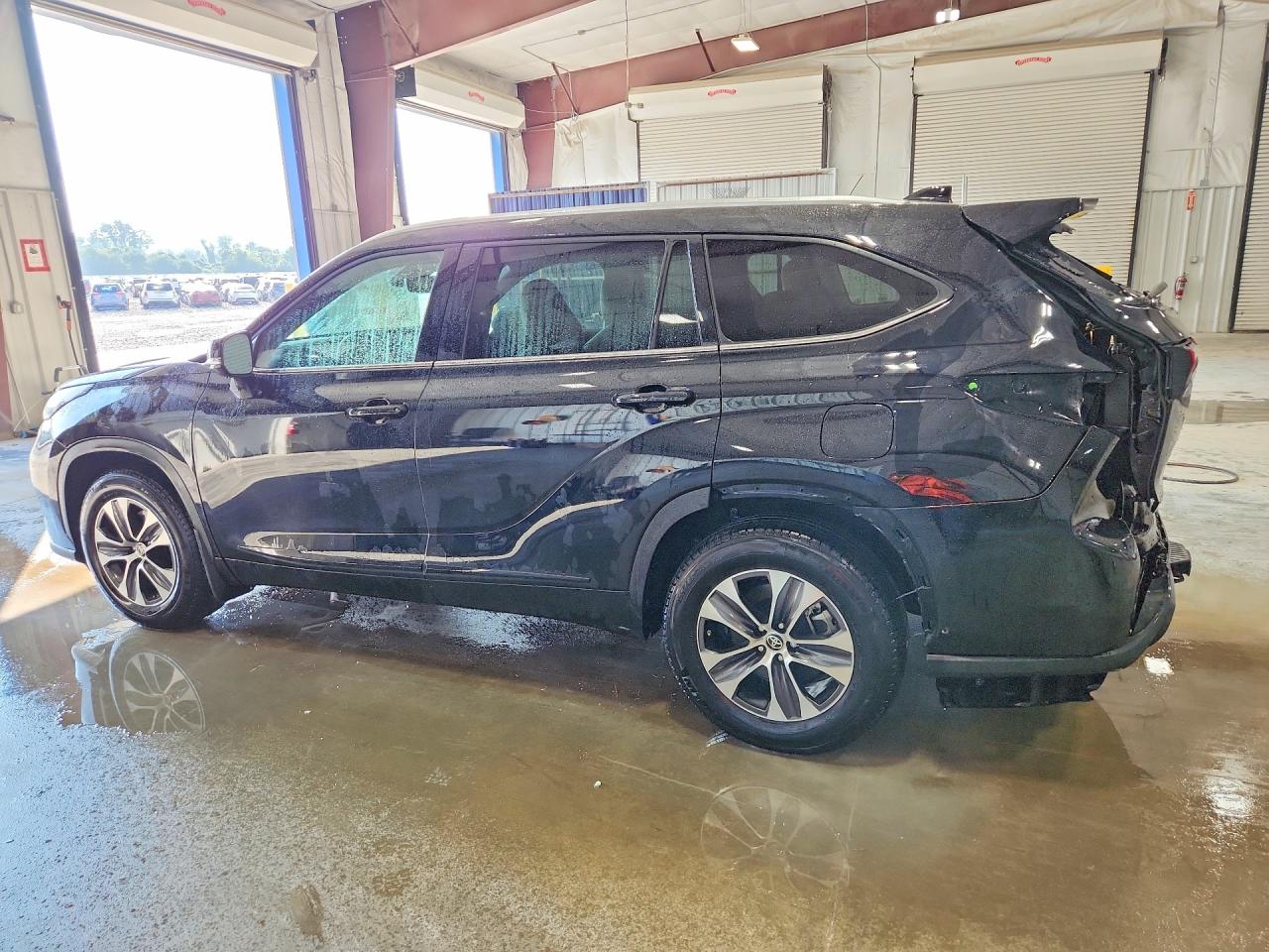 2021 TOYOTA HIGHLANDER XLE — снимка 2