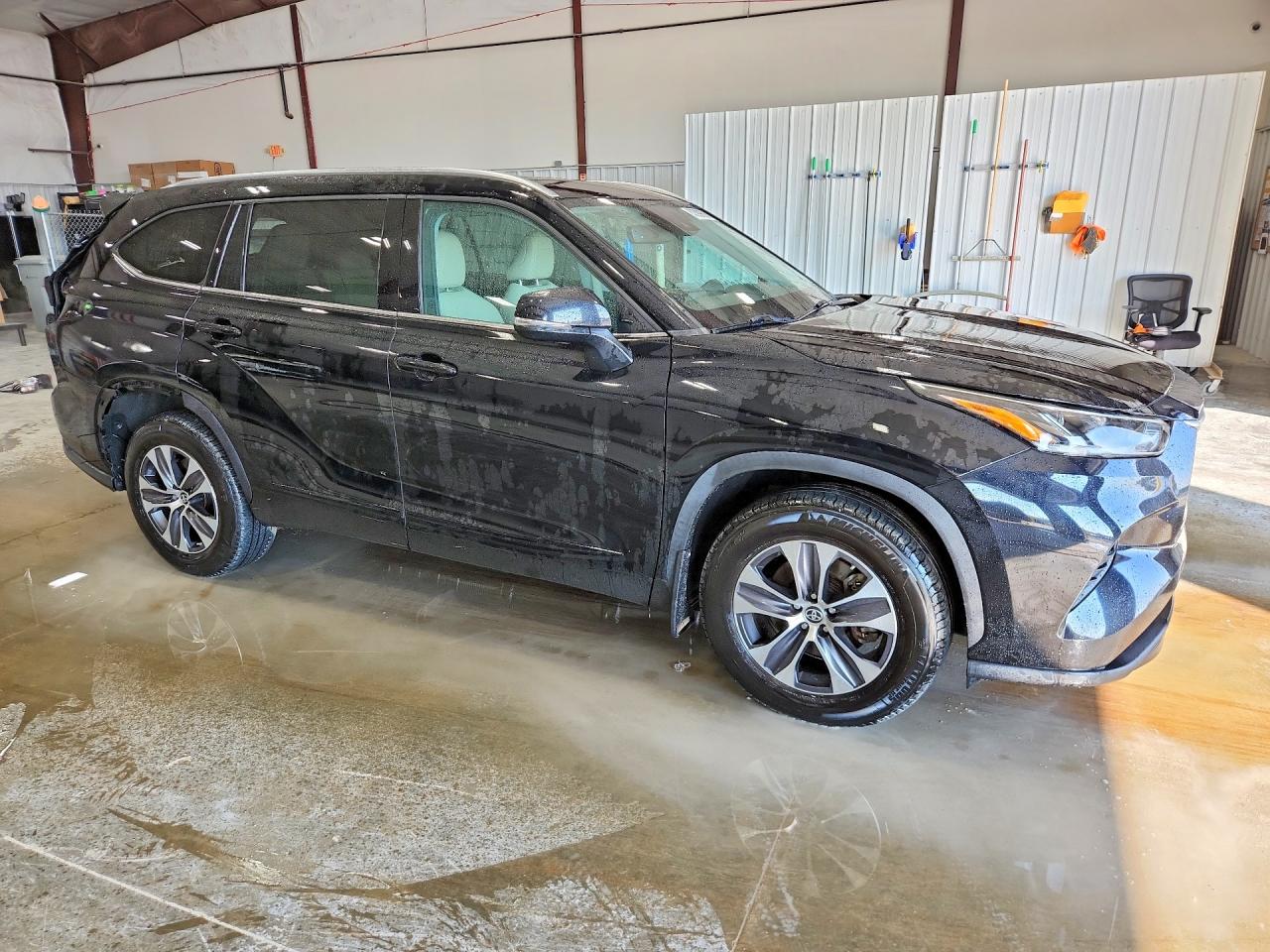 2021 TOYOTA HIGHLANDER XLE — снимка 4