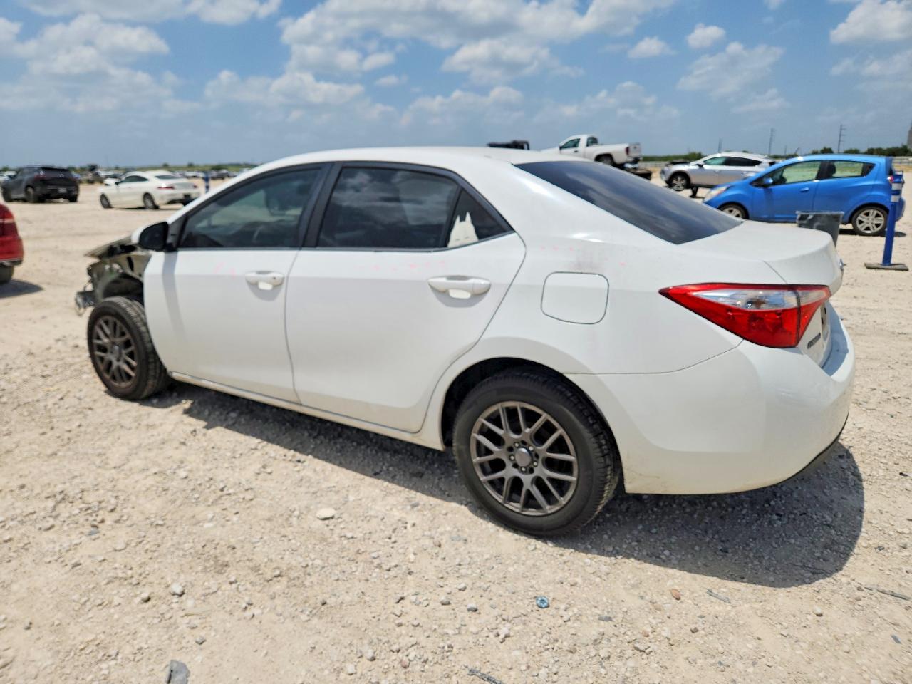 2015 TOYOTA COROLLA LE — снимка 2