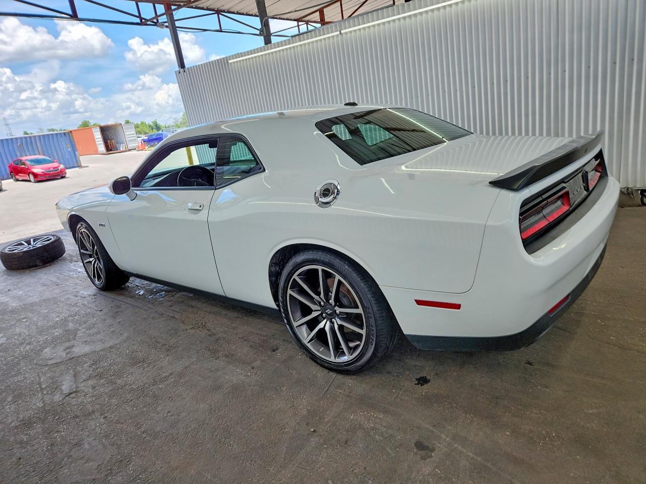 2023 DODGE CHALLENGER R/T — снимка 2